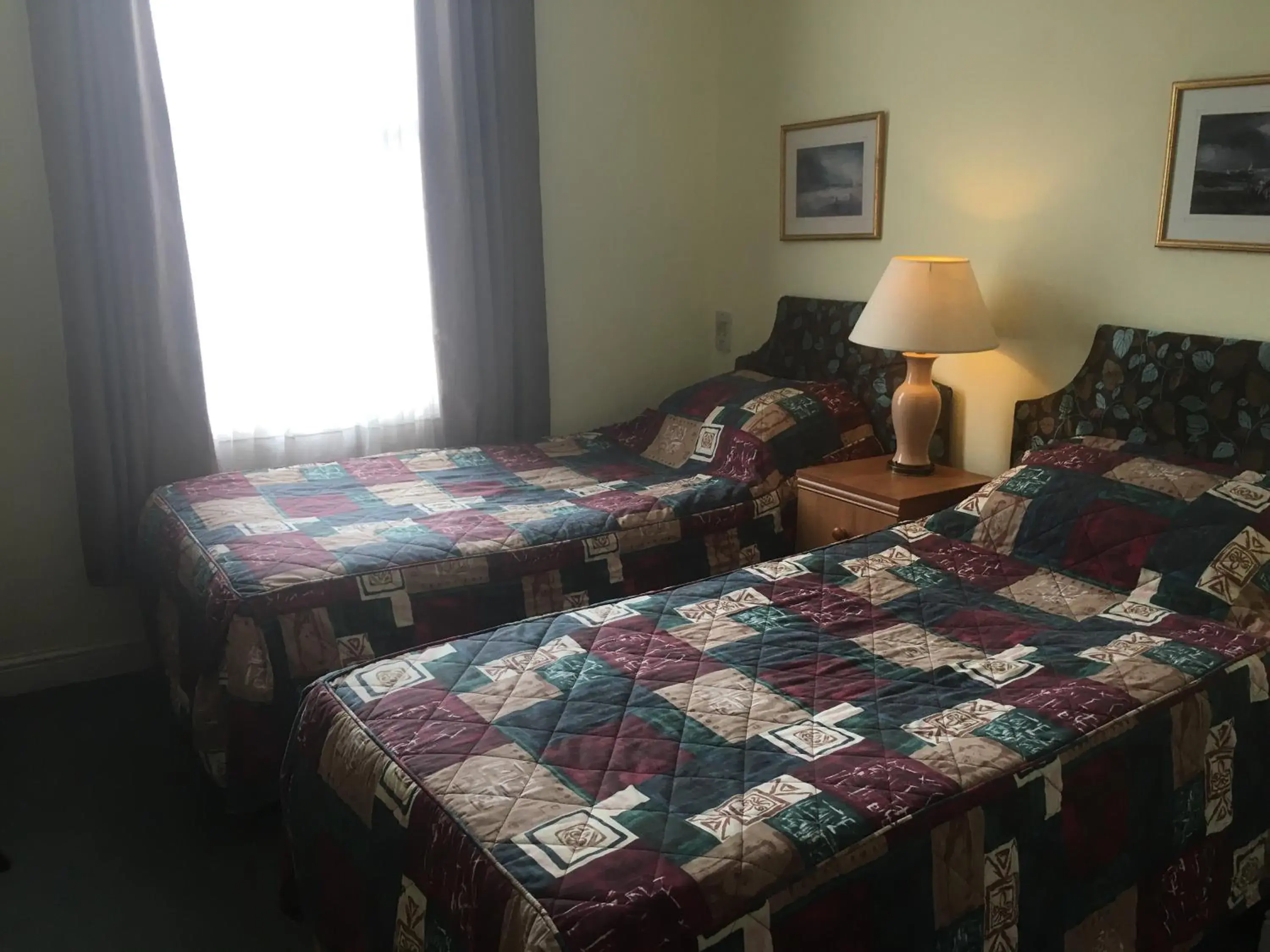 Bed, Room Photo in Dukes Head Inn