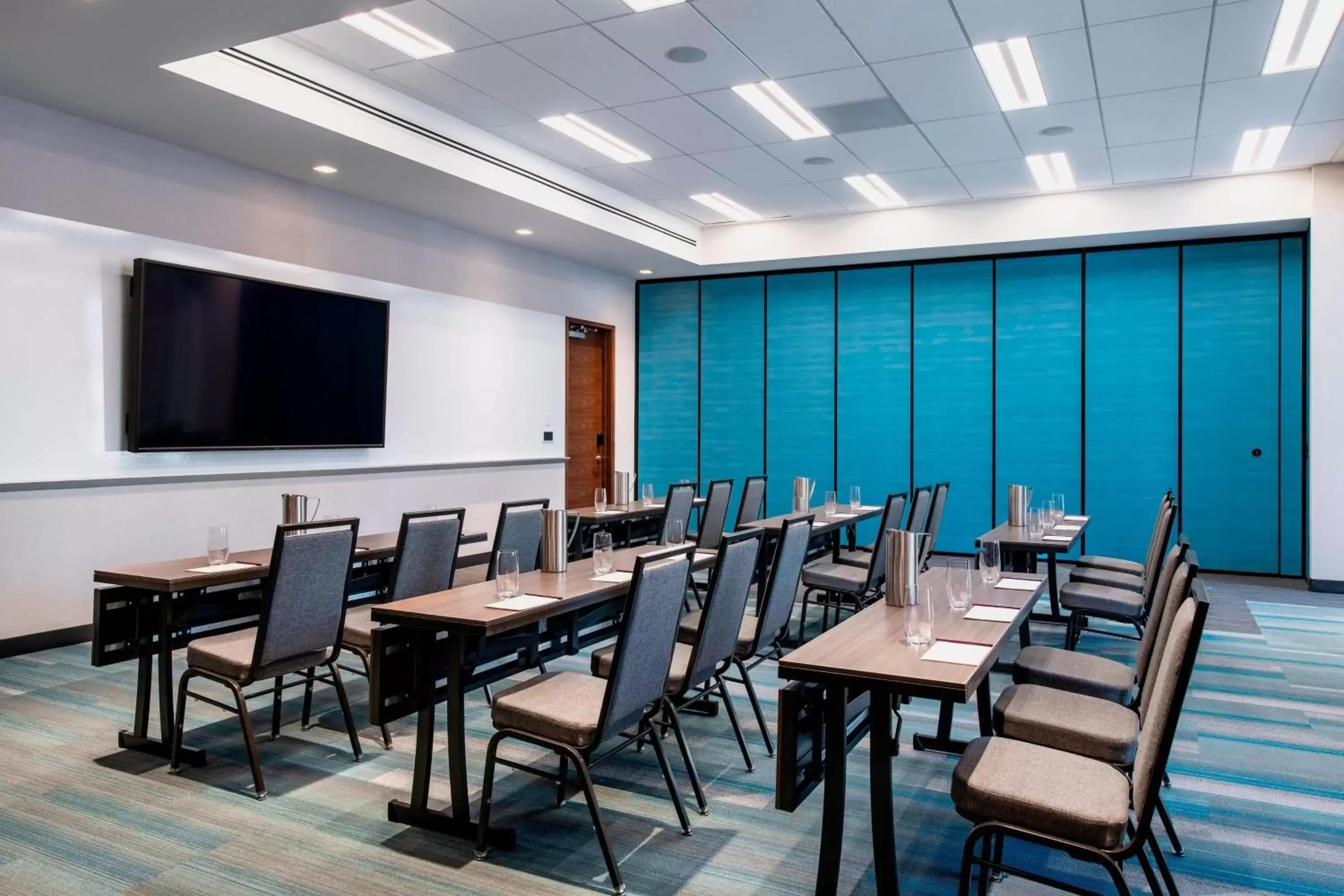 Meeting/conference room in Residence Inn by Marriott Calgary Downtown/Beltline District