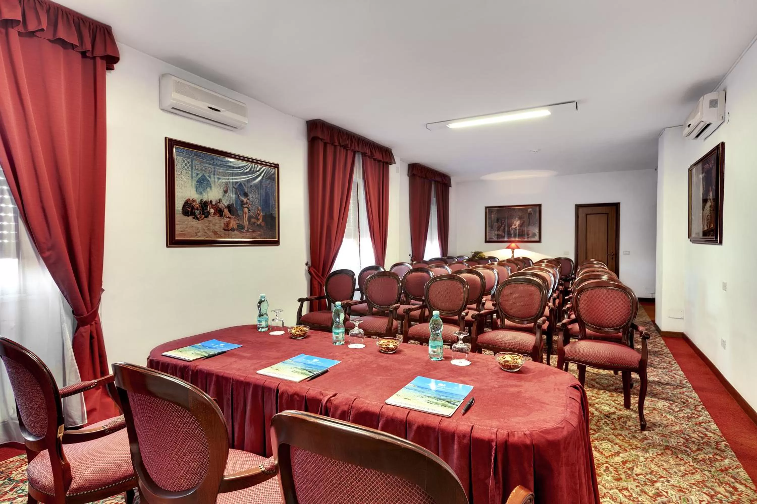 Meeting/conference room in Colonna Palace Hotel Mediterraneo