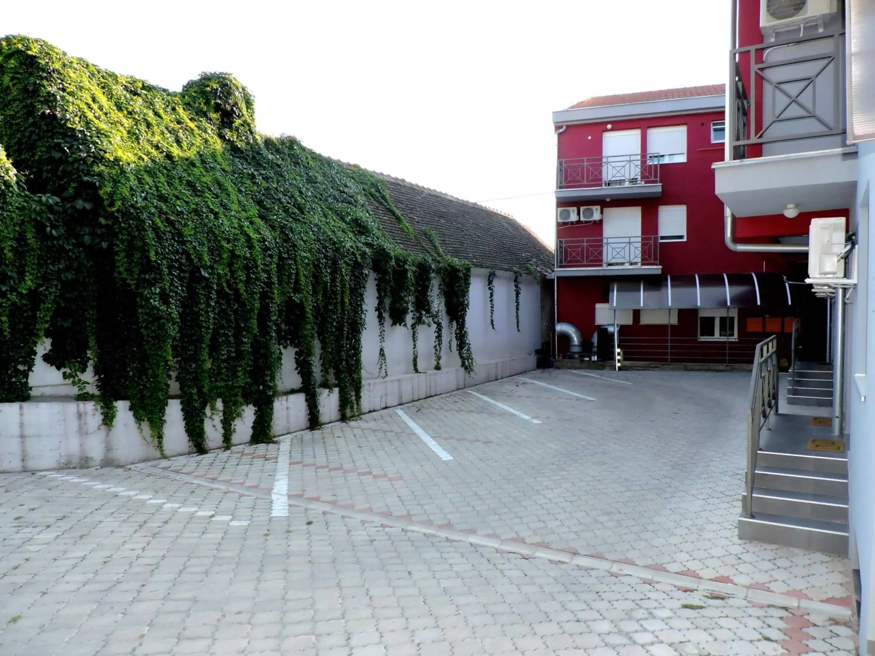 Property building in B&B Zmajevo Gnezdo 021