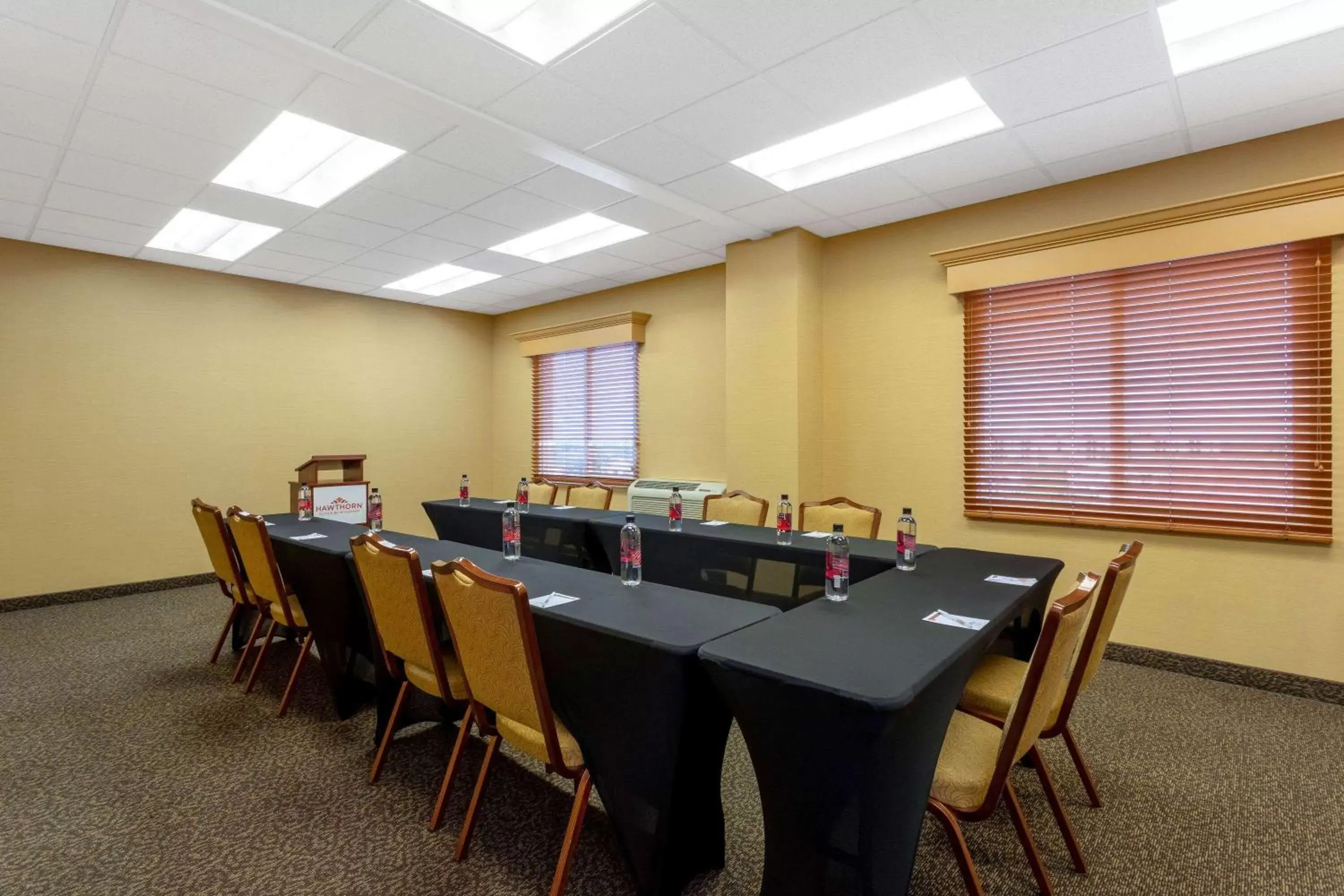 Banquet/Function facilities in Hawthorn Suites by Wyndham West Palm Beach