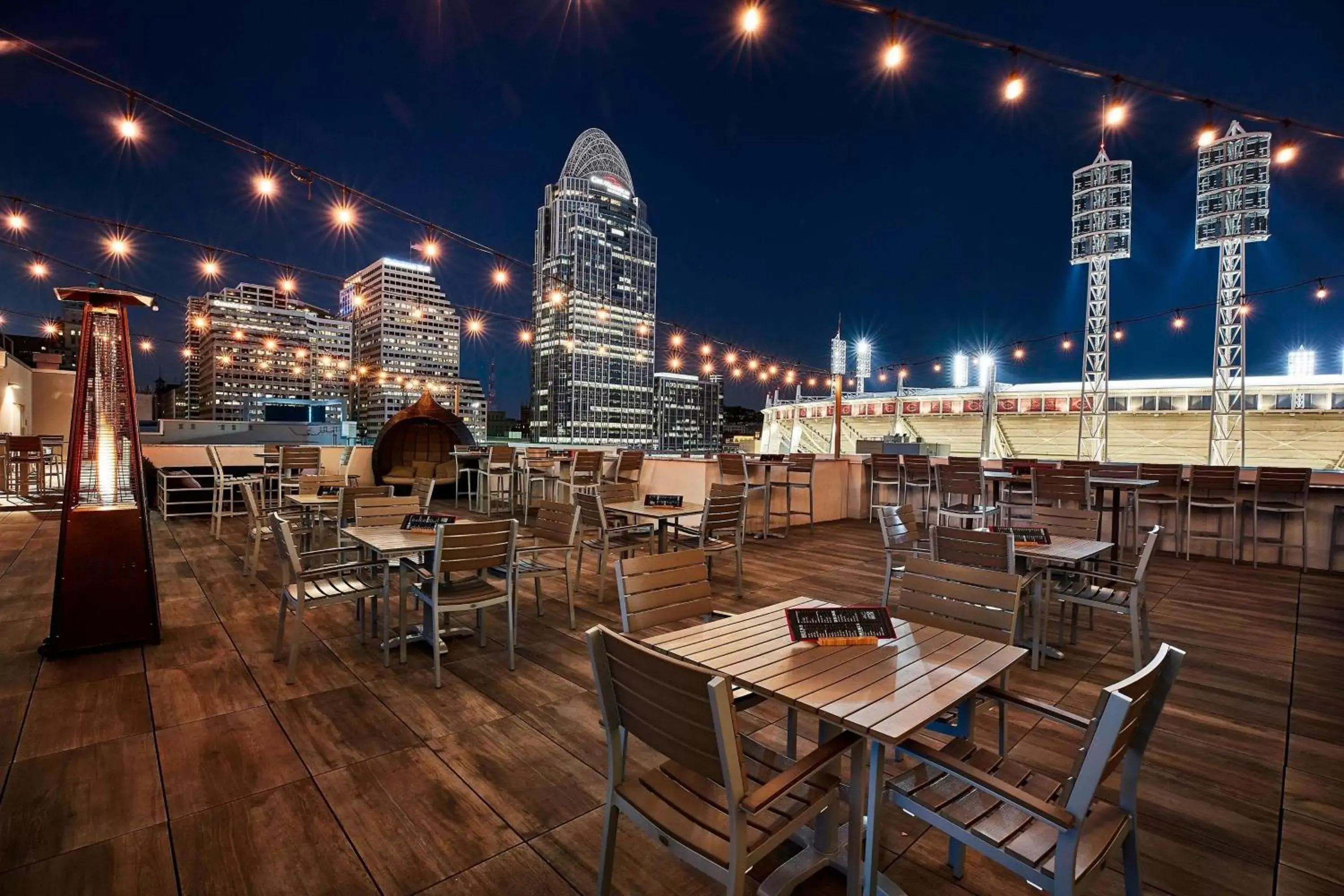 Restaurant/places to eat in AC Hotel by Marriott Cincinnati at The Banks