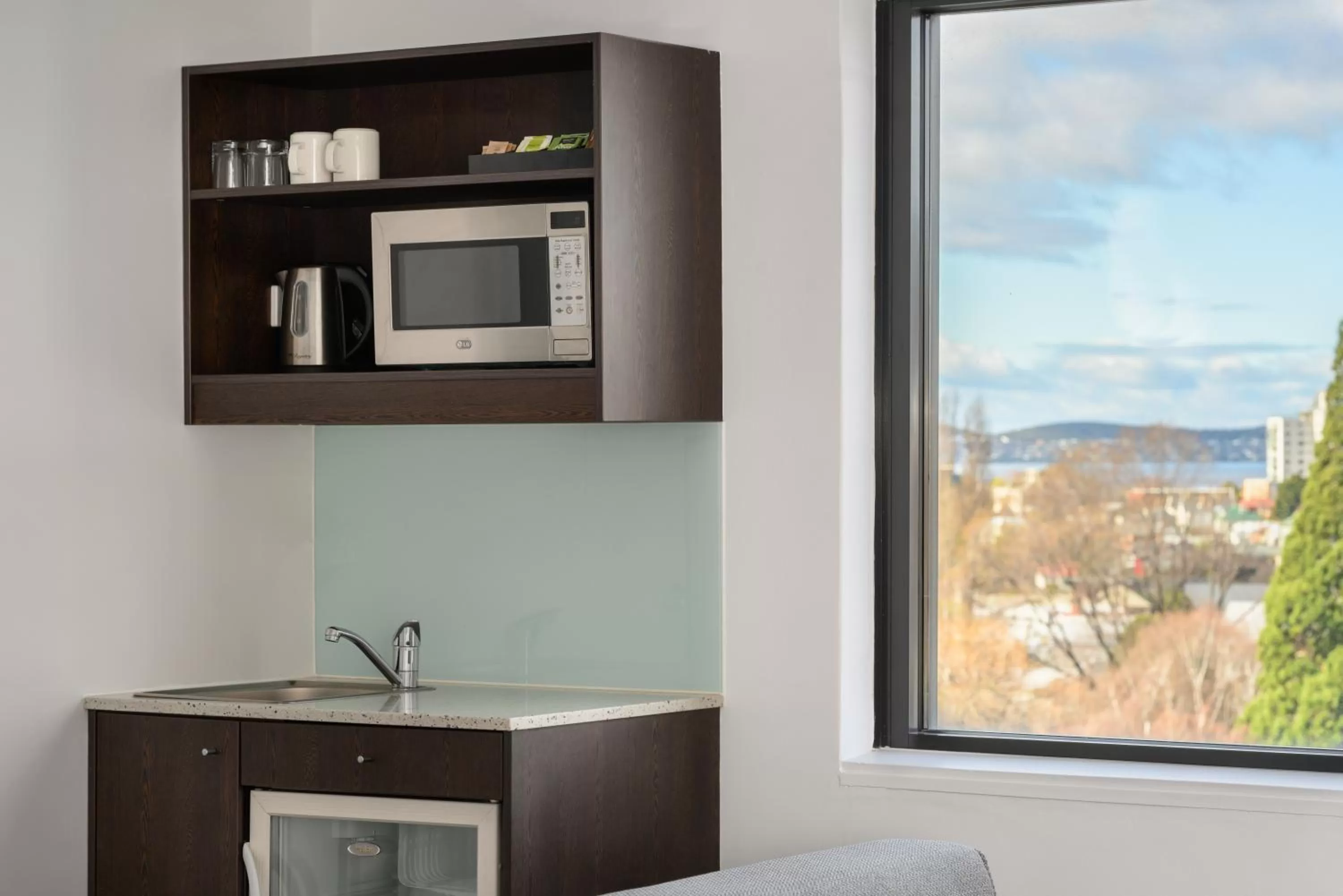 Coffee/tea facilities in Travelodge Hotel Hobart