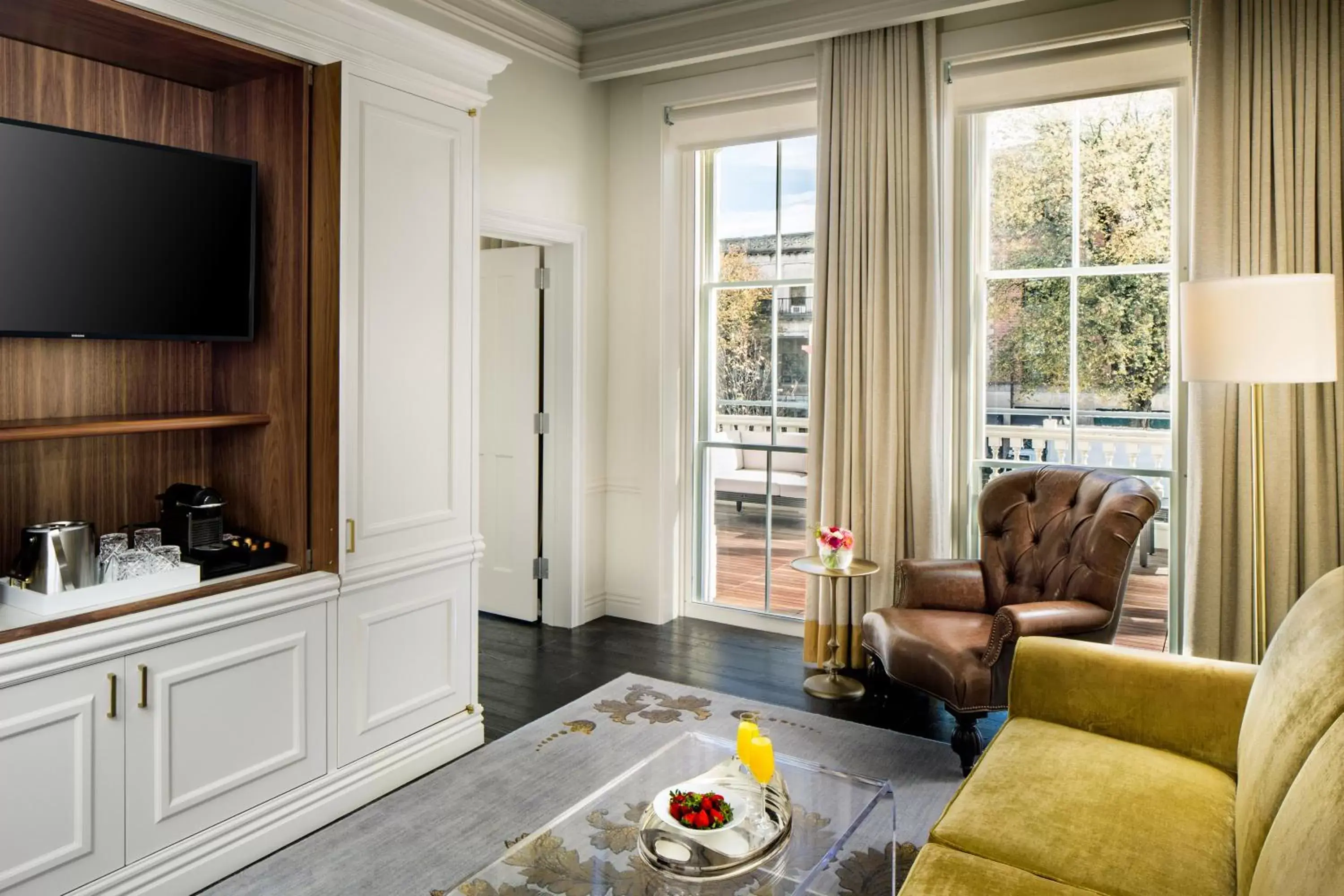 Living room, Seating Area in The Adelphi Hotel