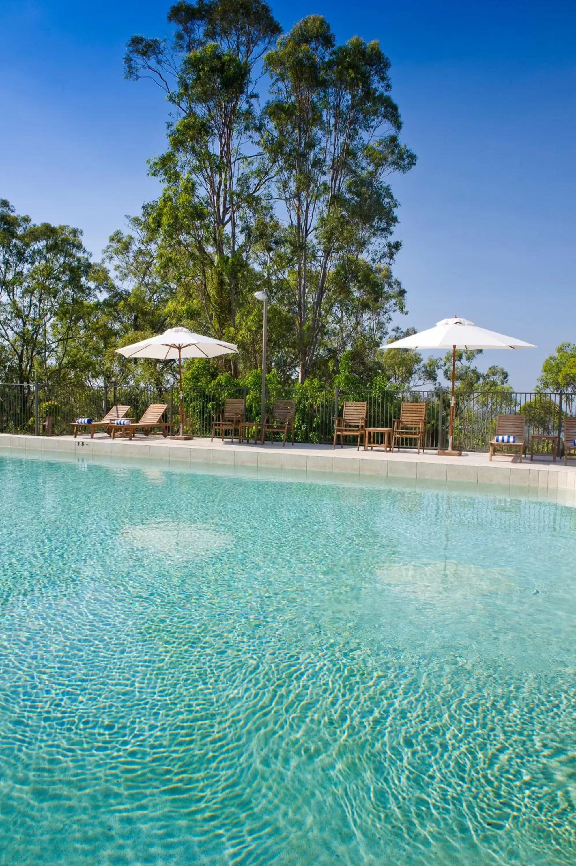 Swimming Pool in Mercure Clear Mountain Lodge