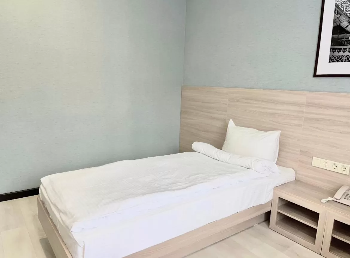 Bed in Resident Hotel Gogol
