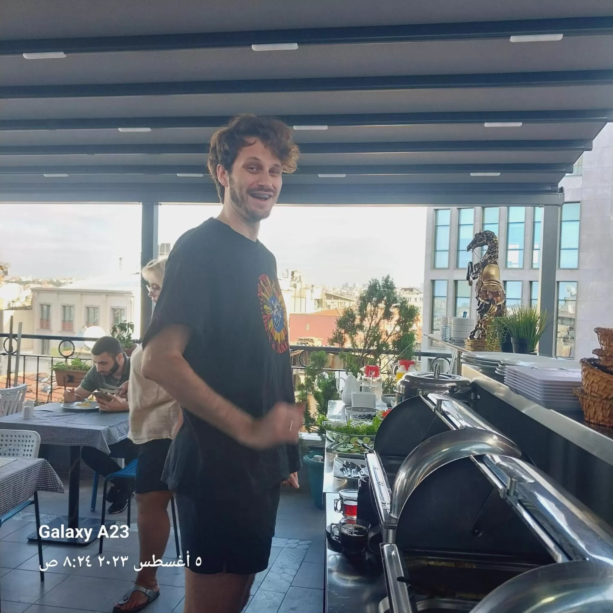 Restaurant/places to eat in Taksim Terrace Hotel