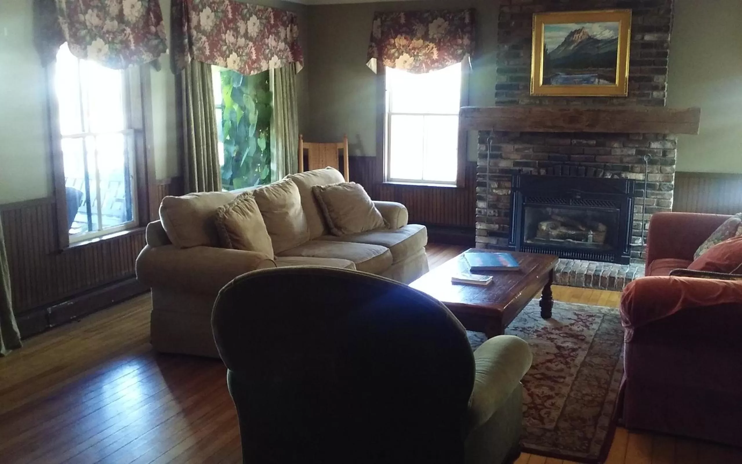 Living room in Smugglers Notch Inn