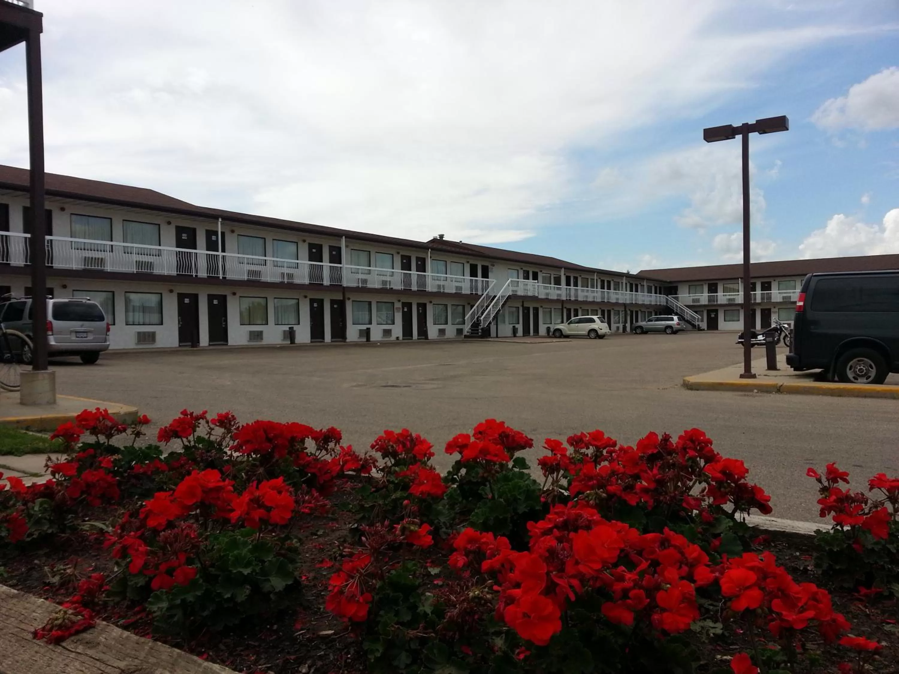 Property Building in Red Deer Inn & Suites