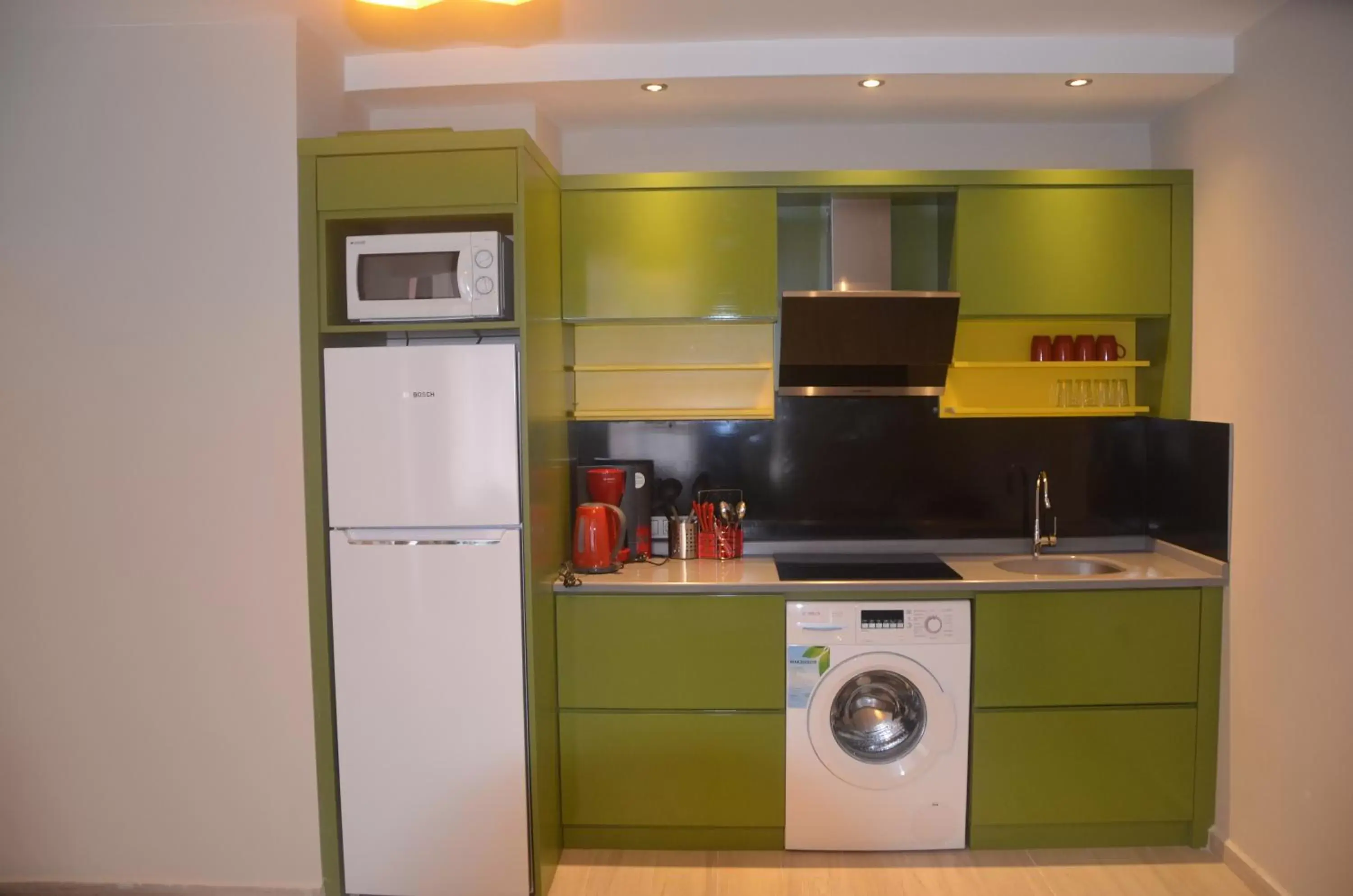 Kitchen or kitchenette, Kitchen/Kitchenette in Twin Apart Hotel