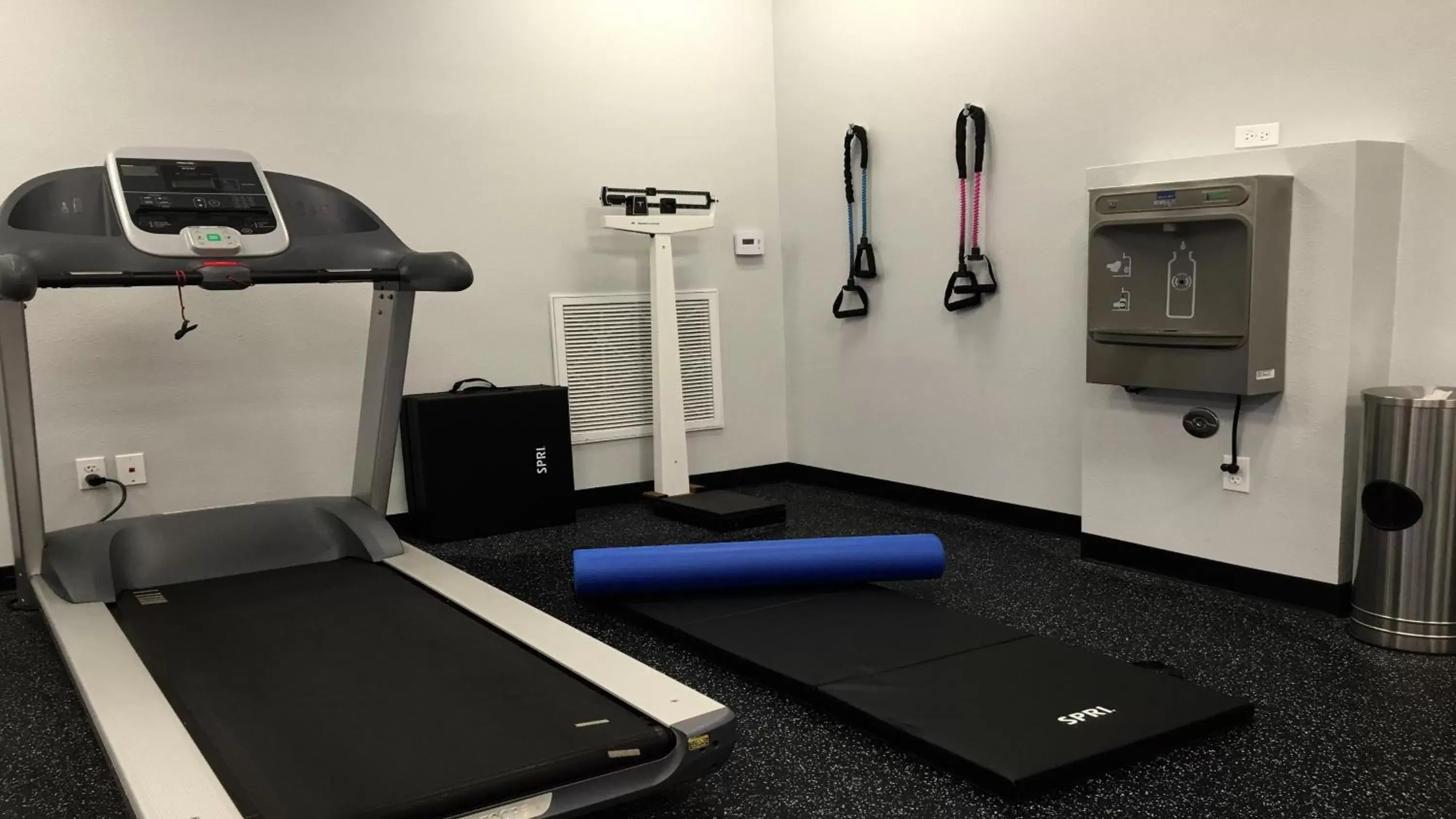 Fitness centre/facilities, Fitness Center/Facilities in Holiday Inn Express Hotel & Suites - Paso Robles, an IHG Hotel