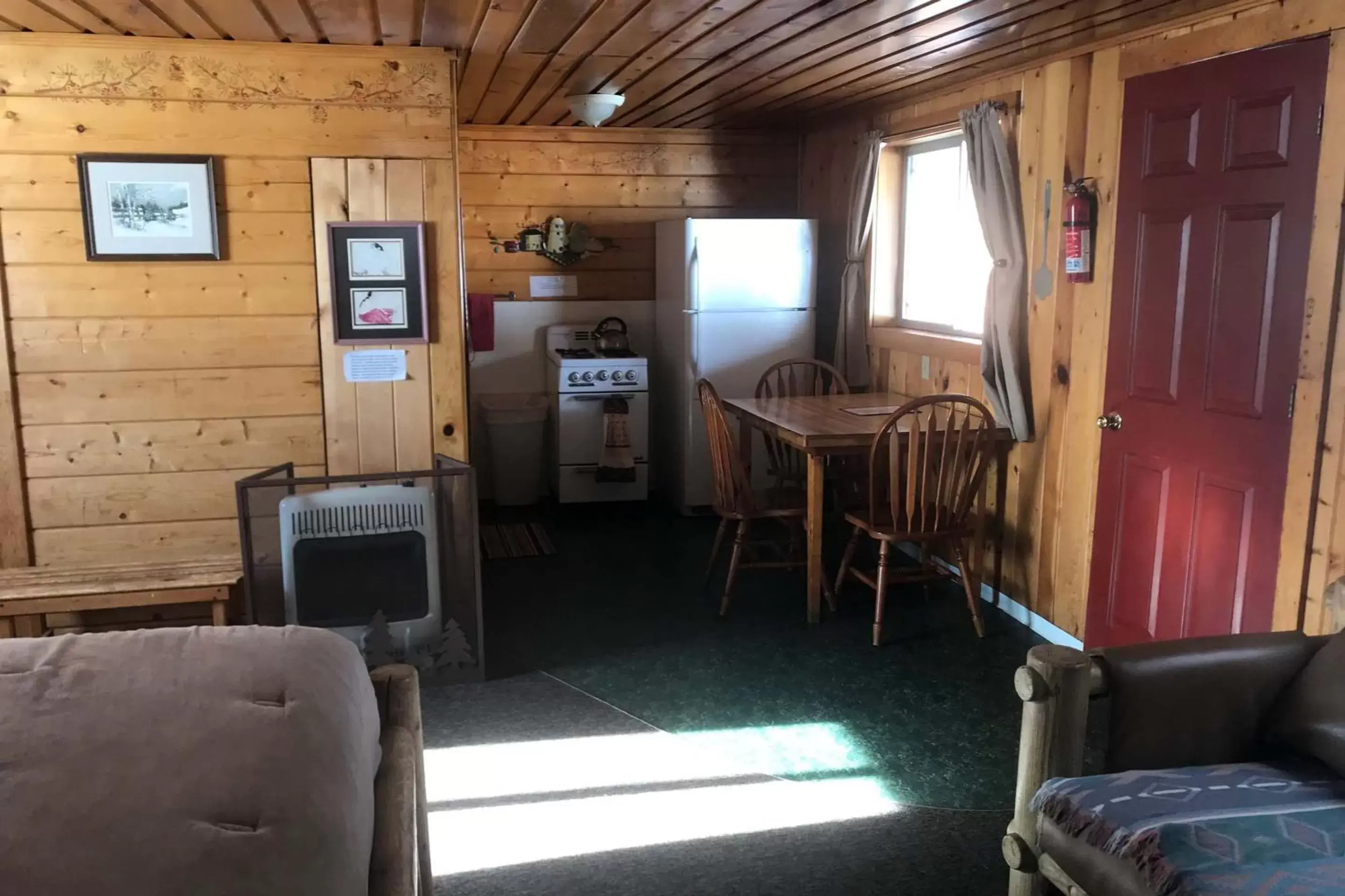 Dining area, Seating Area in Elkhorn Lodge