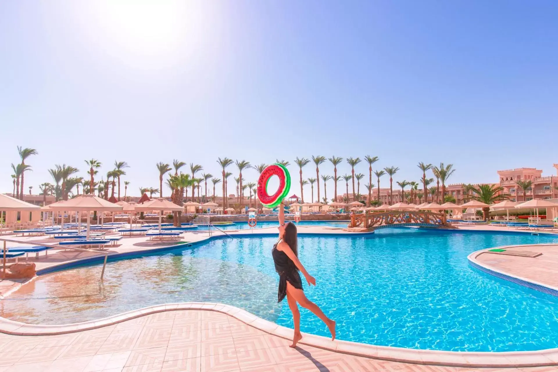 Swimming pool in Beach Albatros Aqua Park - Hurghada Swimming pool in Beach Albatros Aqua Park - Hurghada