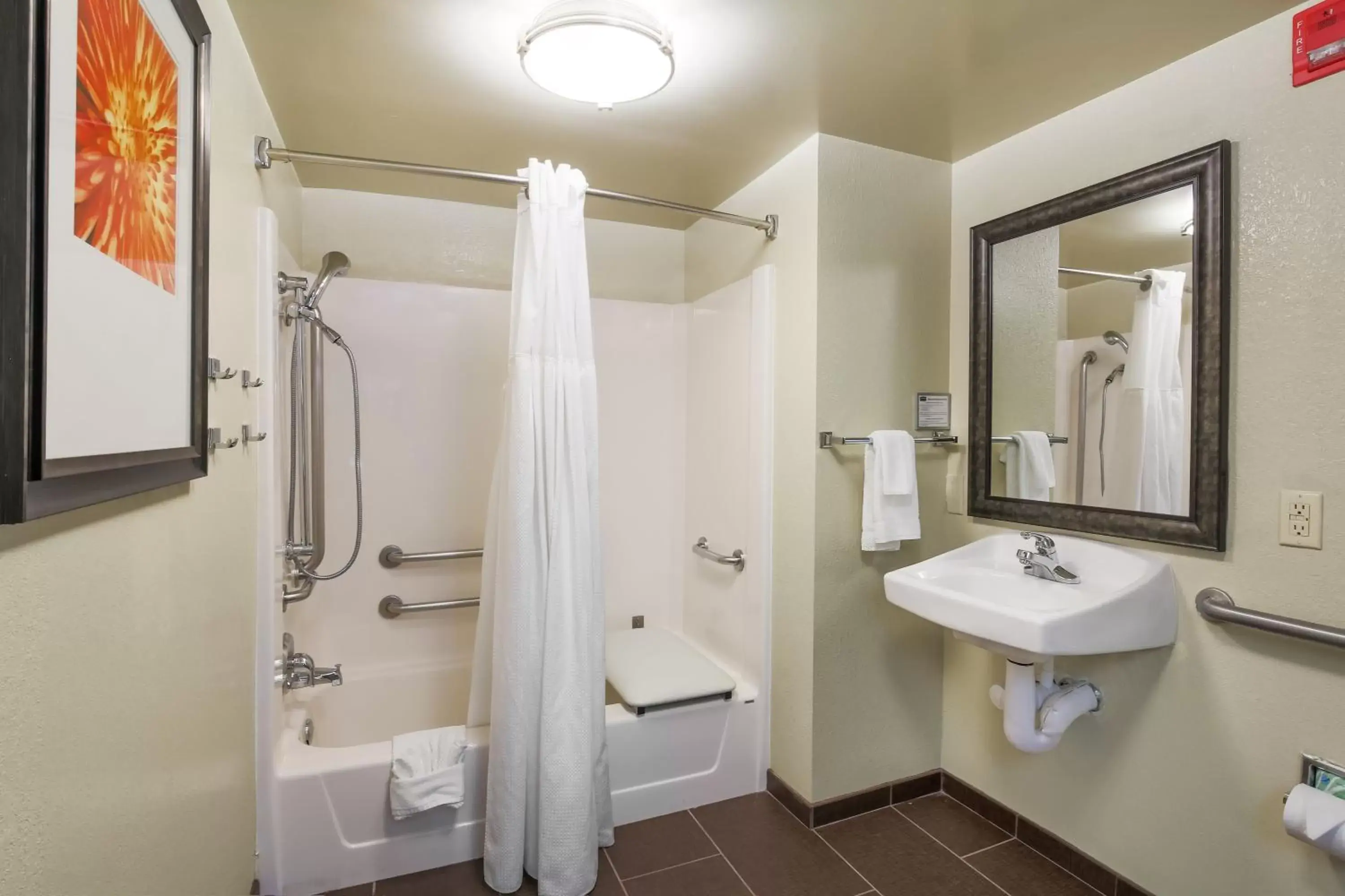 Photo of the whole room, Bathroom in Staybridge Suites-Philadelphia/Mount Laurel, an IHG Hotel