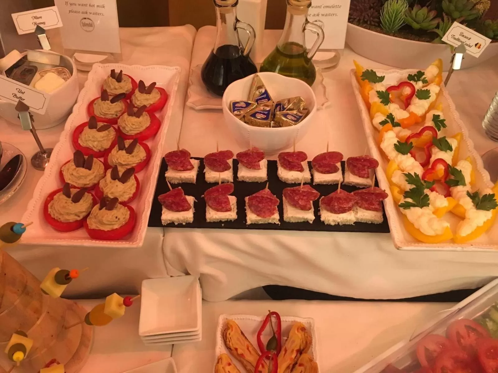 Continental breakfast in Hotel Splendid 1900