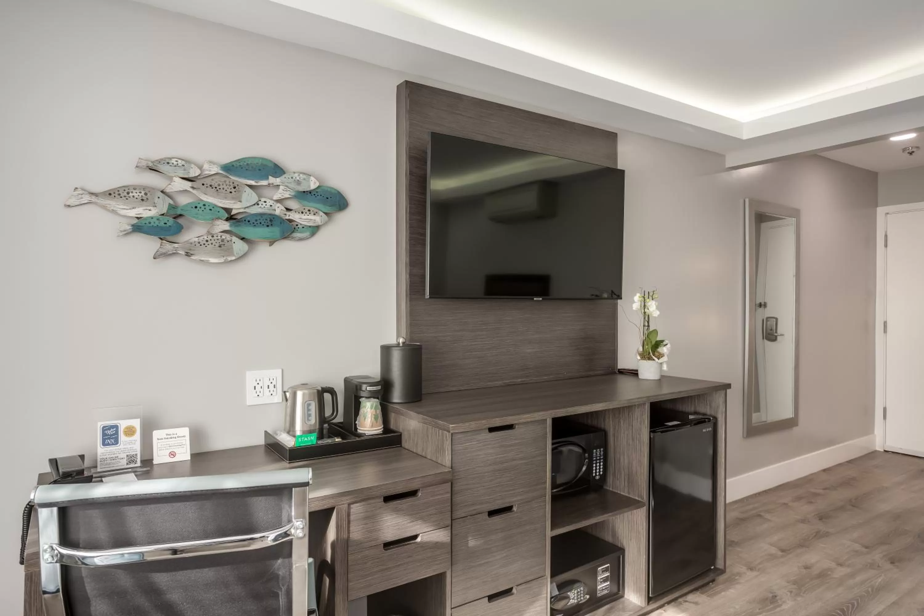 Coffee/tea facilities in Harbor View Inn