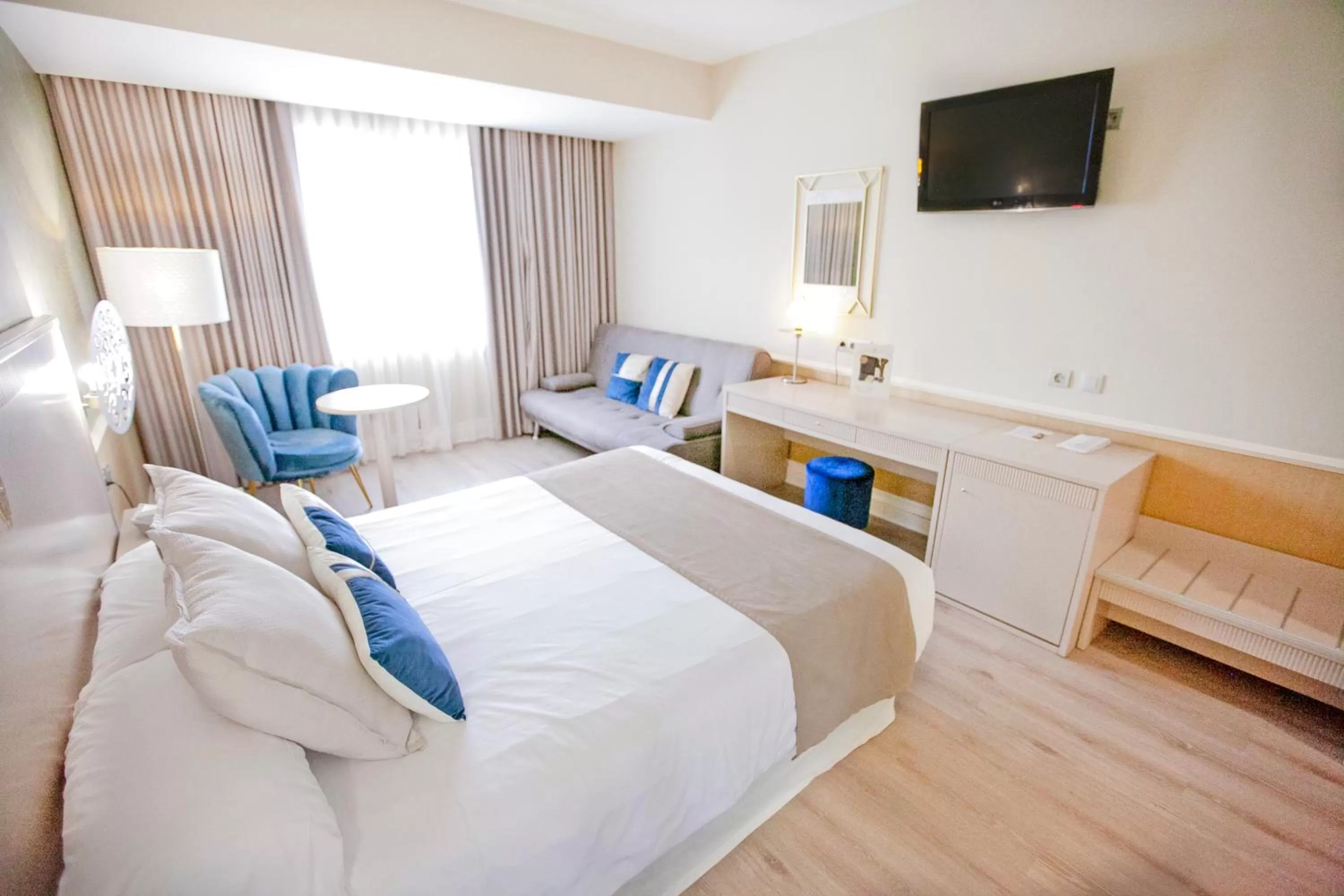 Bed in Hotel Alfonso VIII