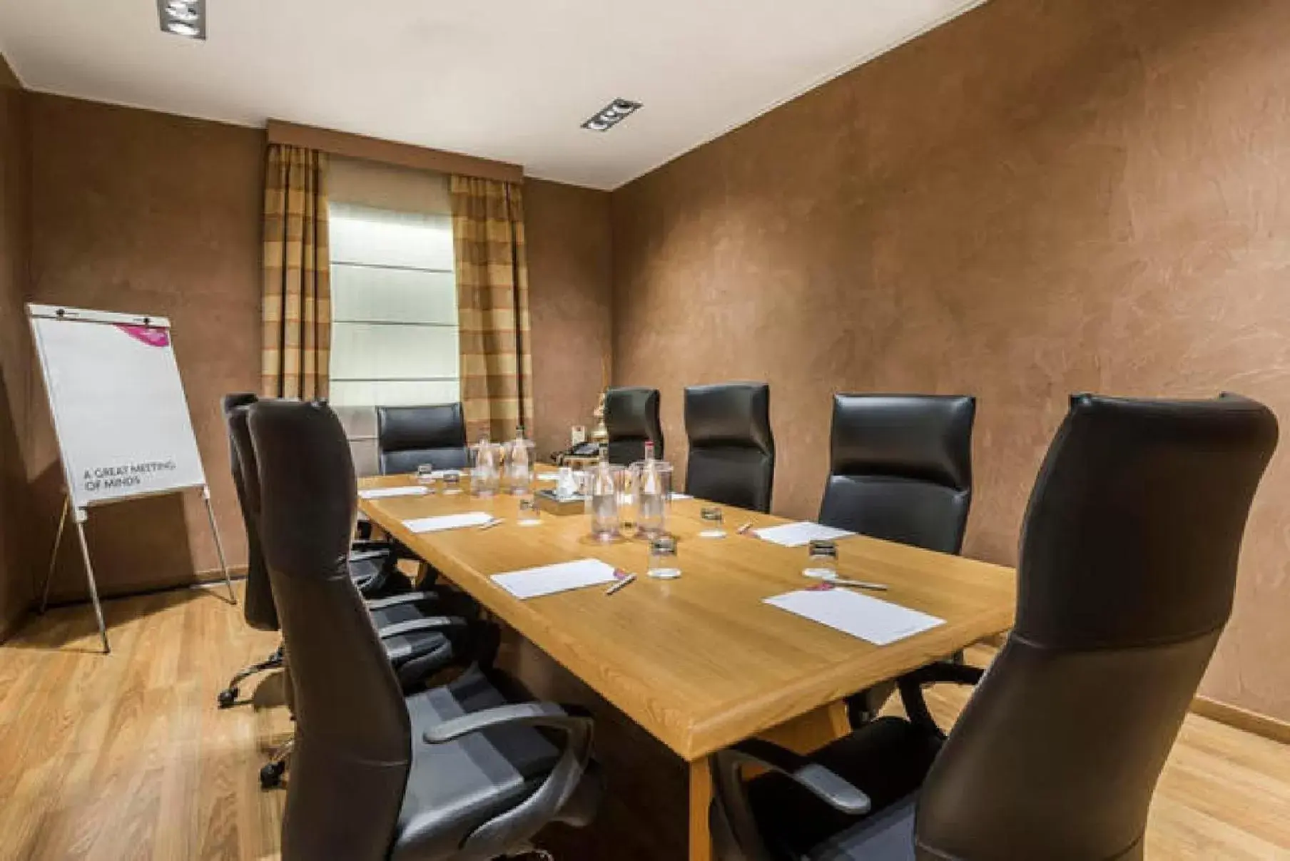 Meeting/conference room in Crowne Plaza Milan Malpensa Airport, an IHG Hotel