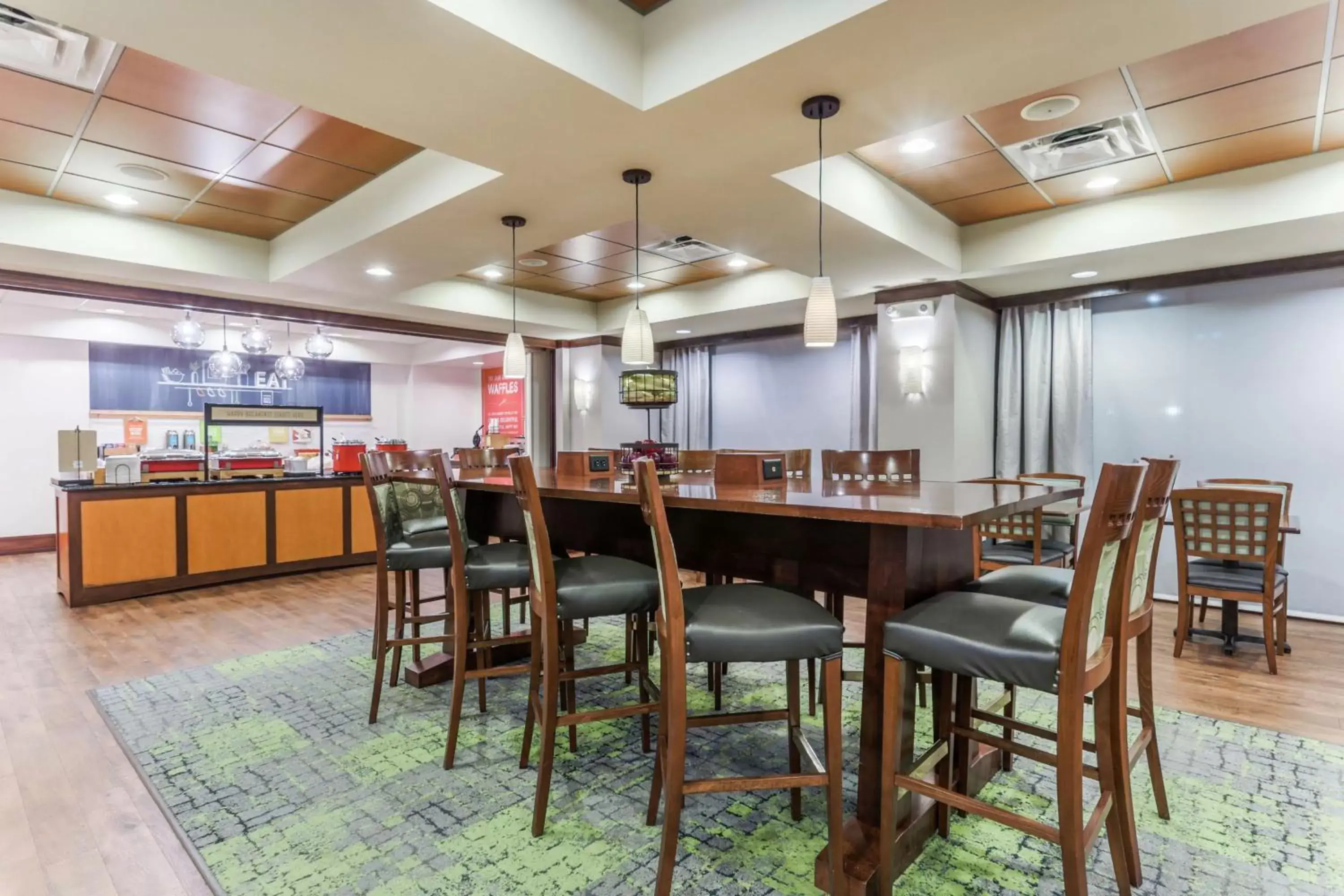 Breakfast, Restaurant/Places to Eat in Hampton Inn Chattanooga-North