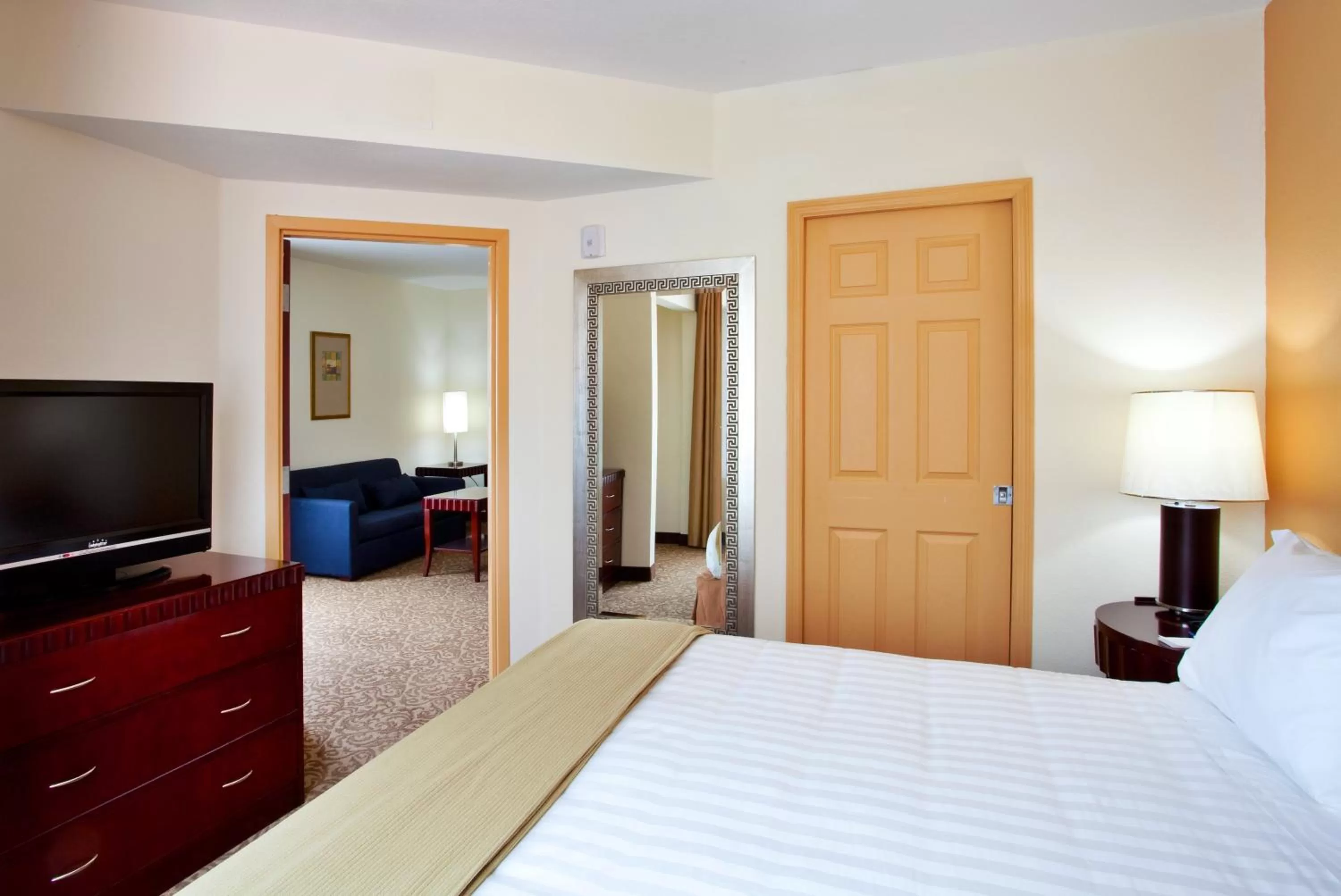 Photo of the whole room, Bed in Holiday Inn Express Hotel & Suites Brooksville-I-75 by IHG