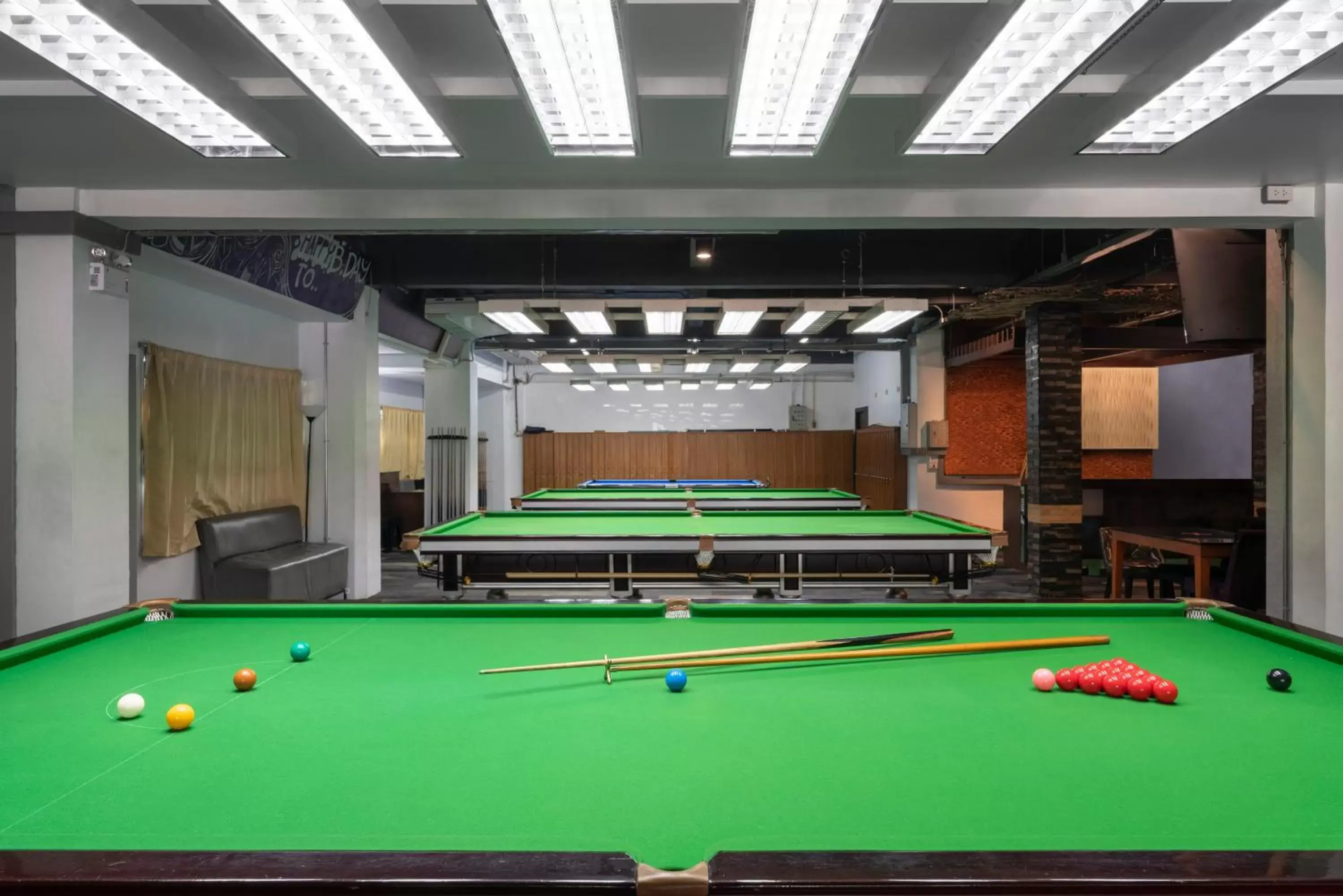 Sports, Billiards in At 115 Hotel By Rompo