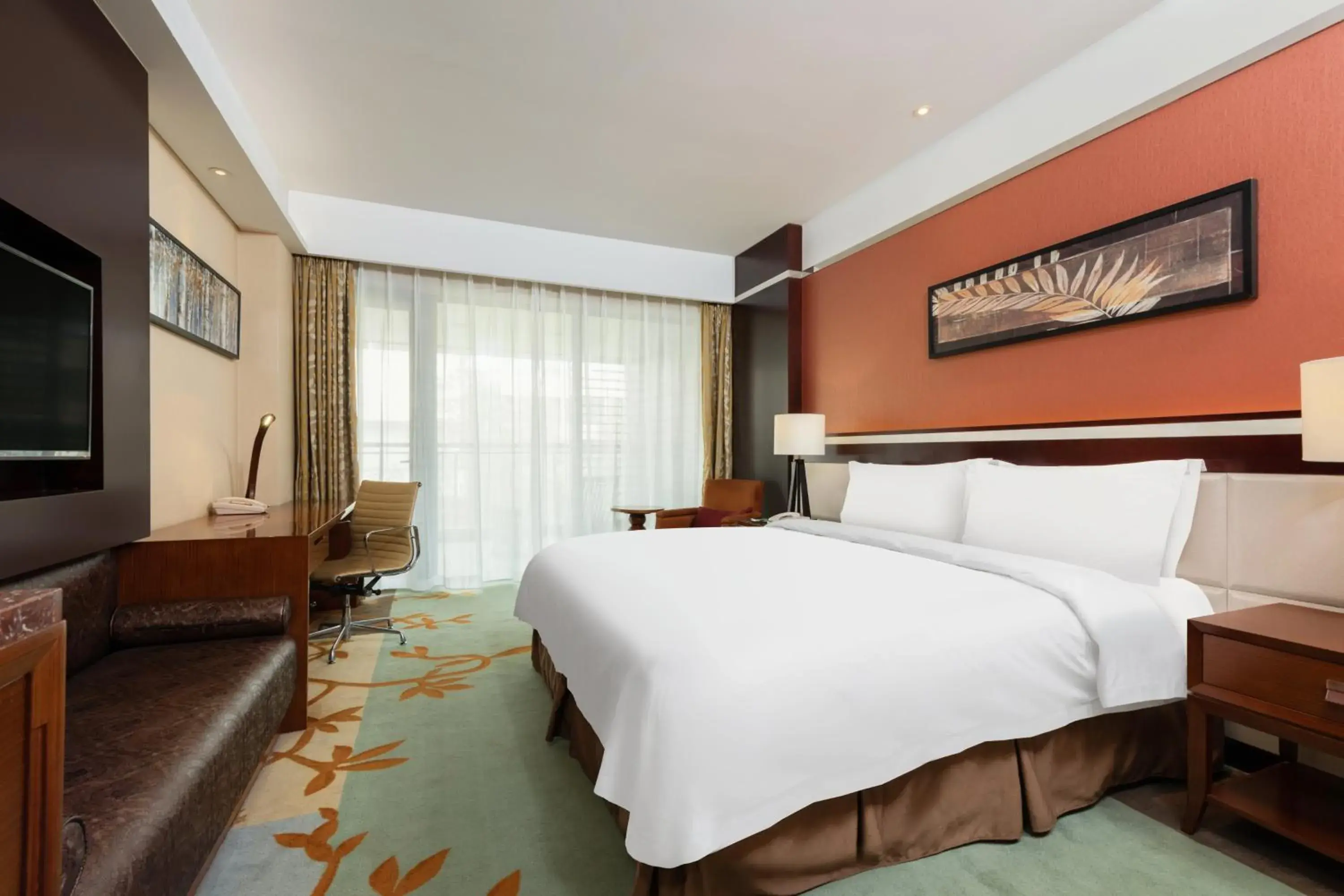 Photo of the whole room in Holiday Inn Beijing Shijingshan Parkview, an IHG Hotel