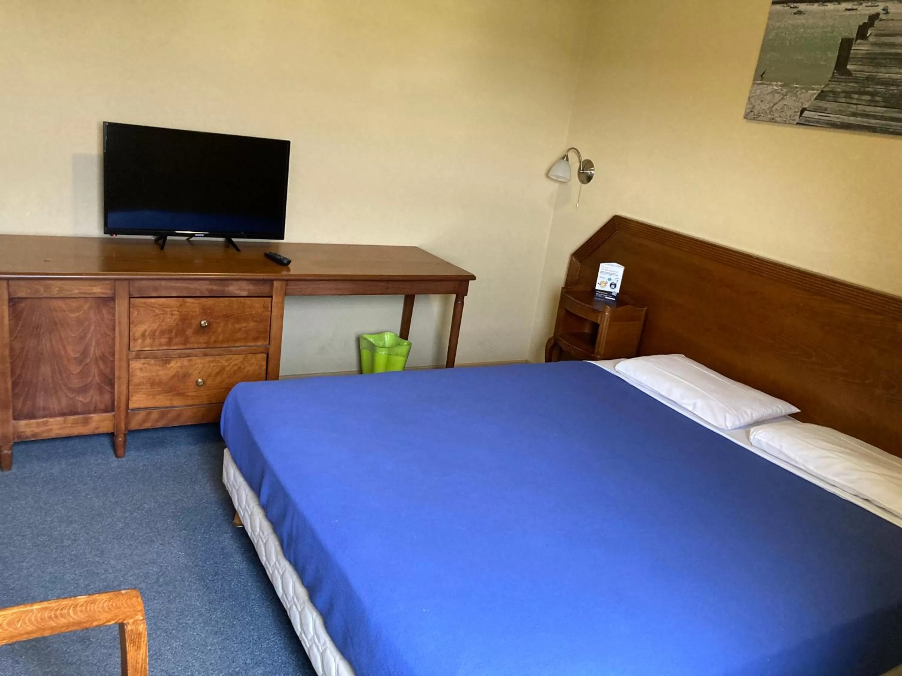 Bedroom in Hôtel De Champagne