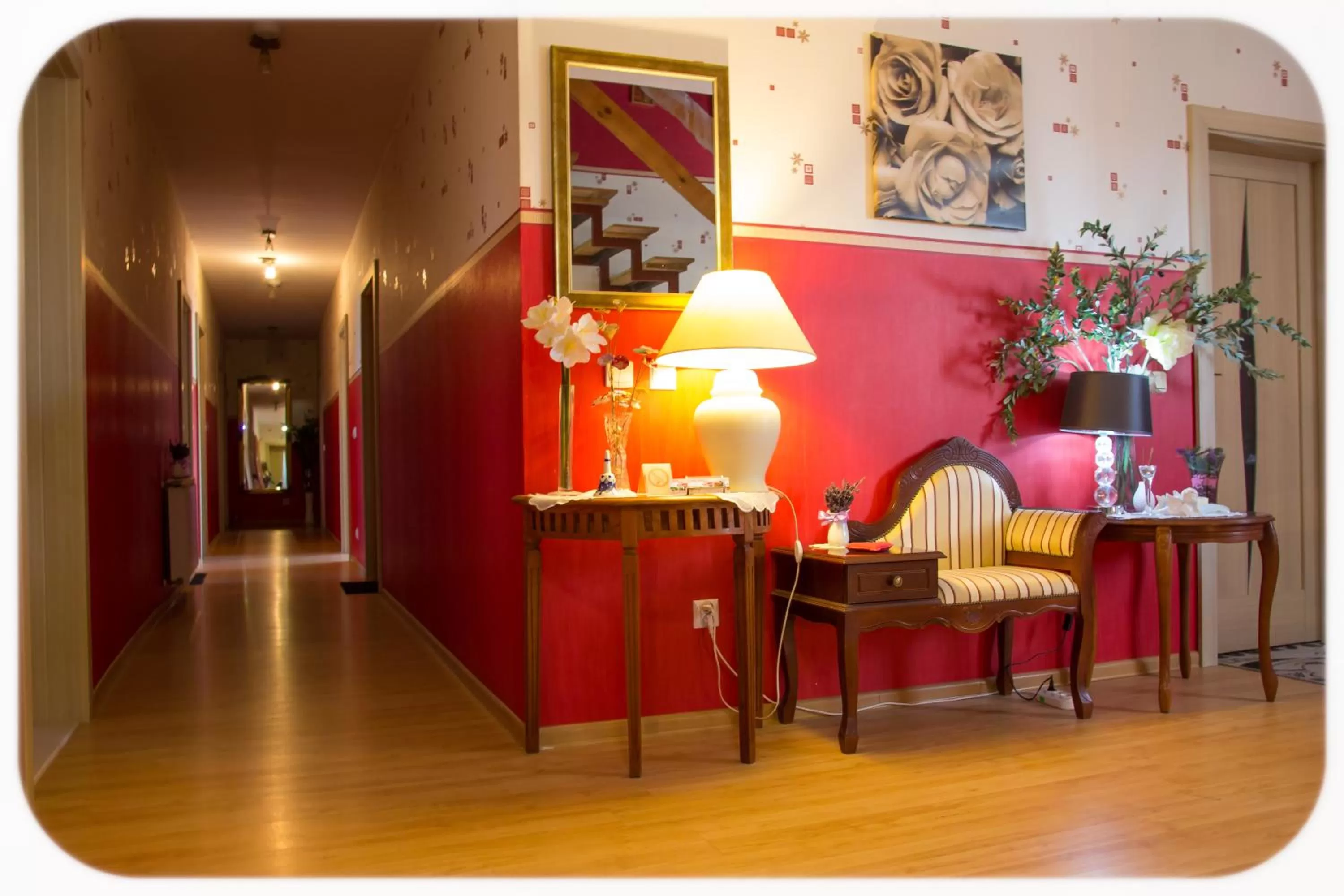 Lobby or reception in Noclegi Biała Róża