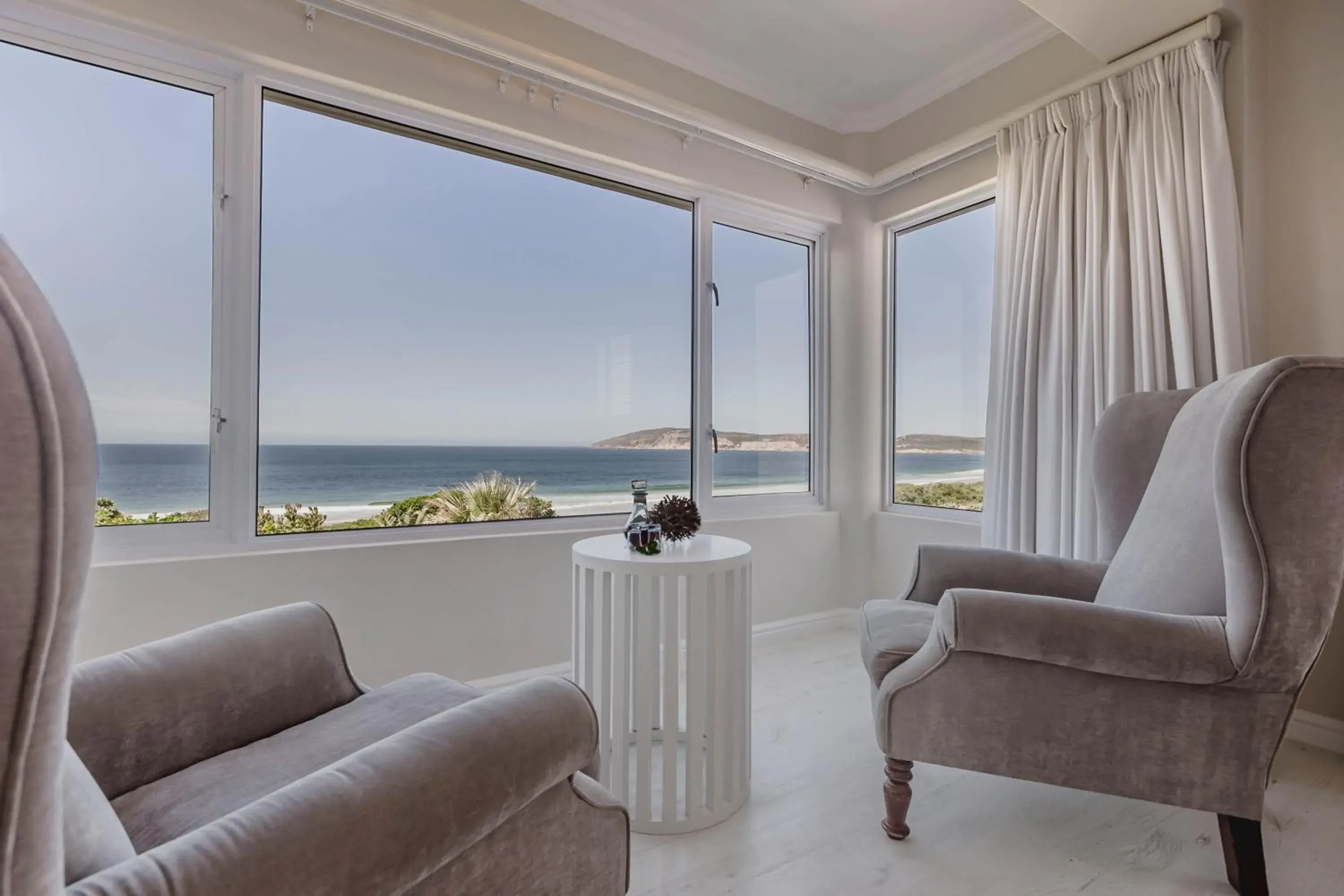 View (from property/room), Seating Area in Robberg Beach Lodge - Lion Roars Hotels & Lodges