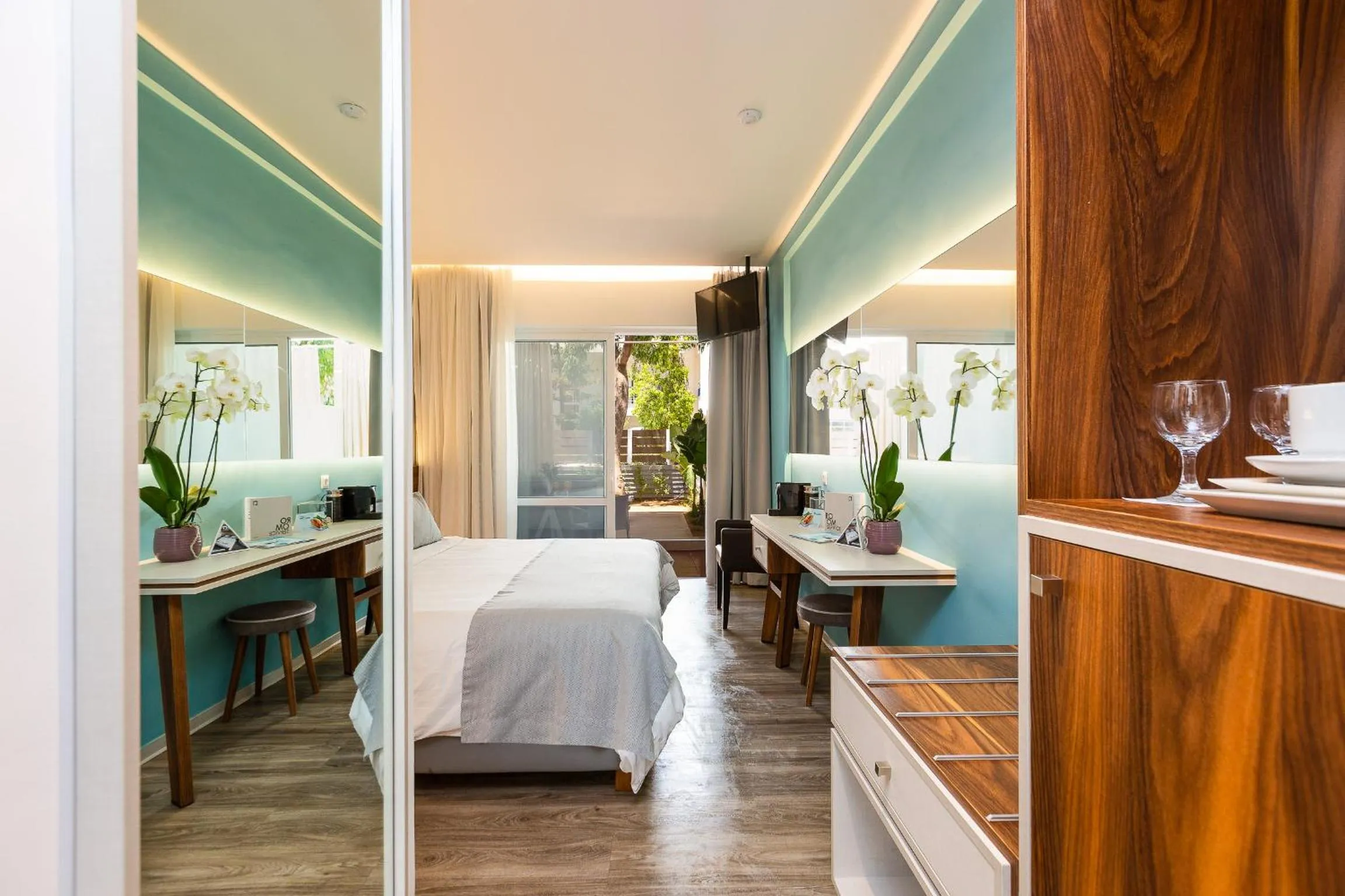 Bedroom, Bed in Atrium Ambiance Hotel