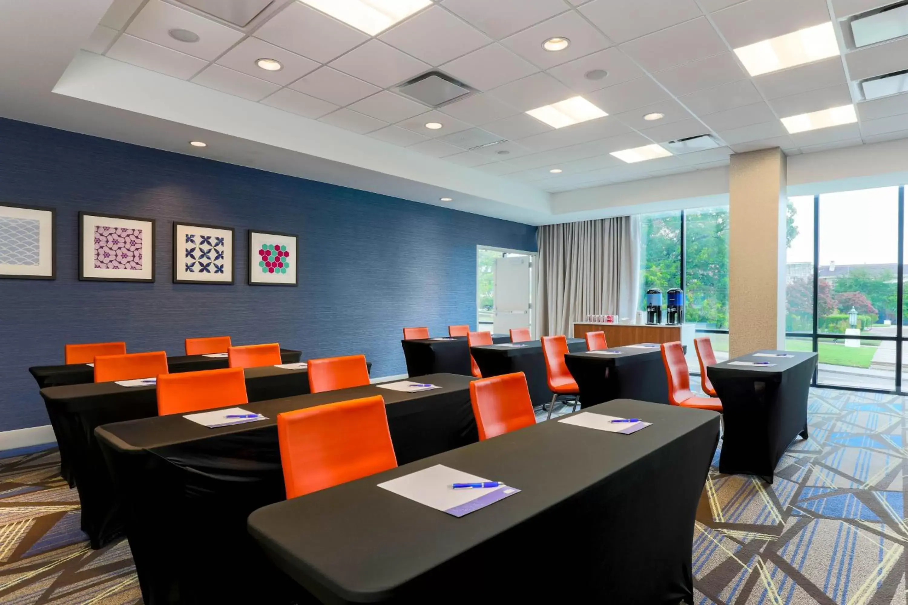 Meeting/conference room in Holiday Inn Express Hotel & Suites Fort Worth Downtown, an IHG Hotel