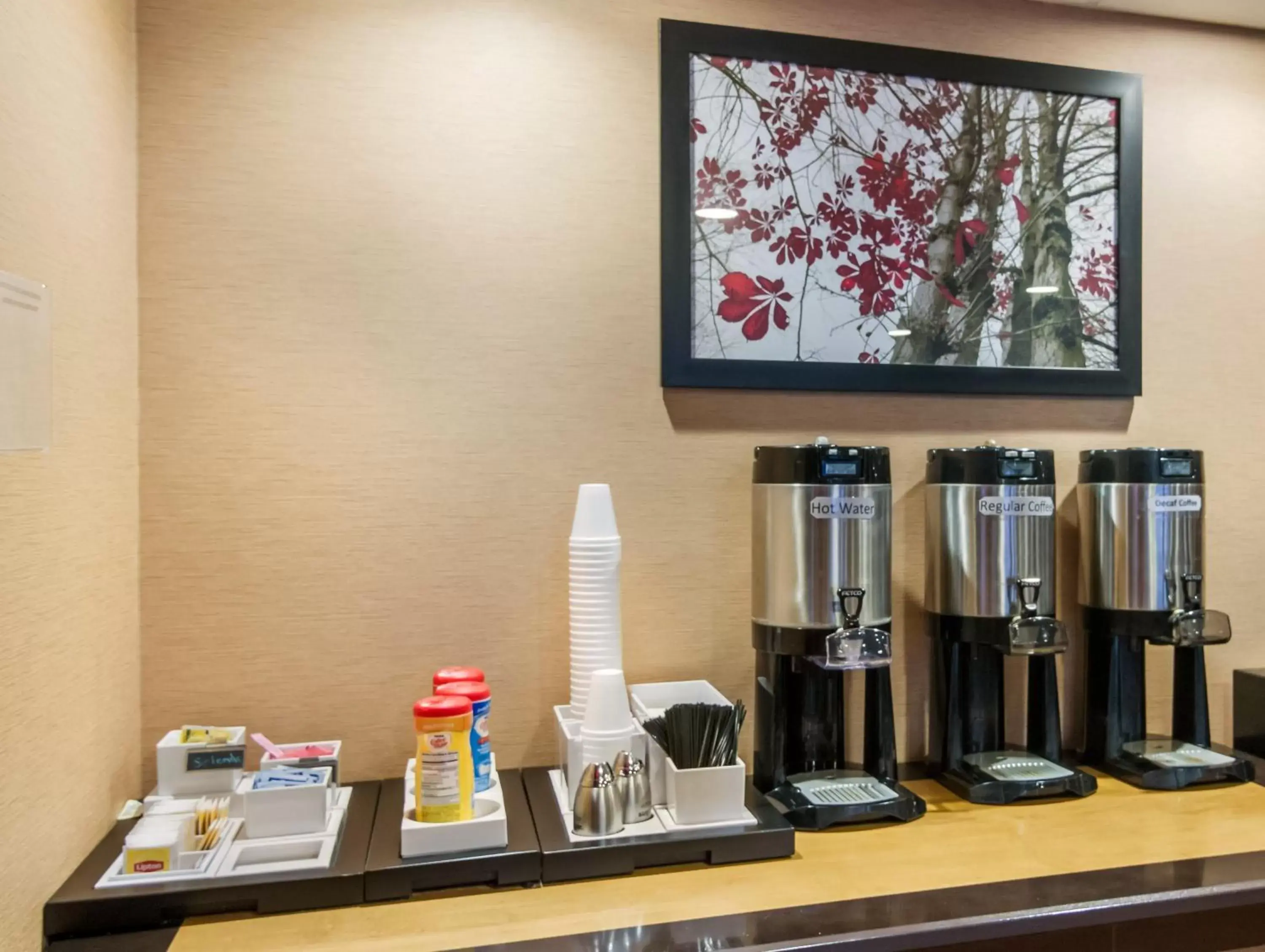 Restaurant/places to eat in Red Roof Inn Meriden CT Restaurant/places to eat in Red Roof Inn Meriden CT