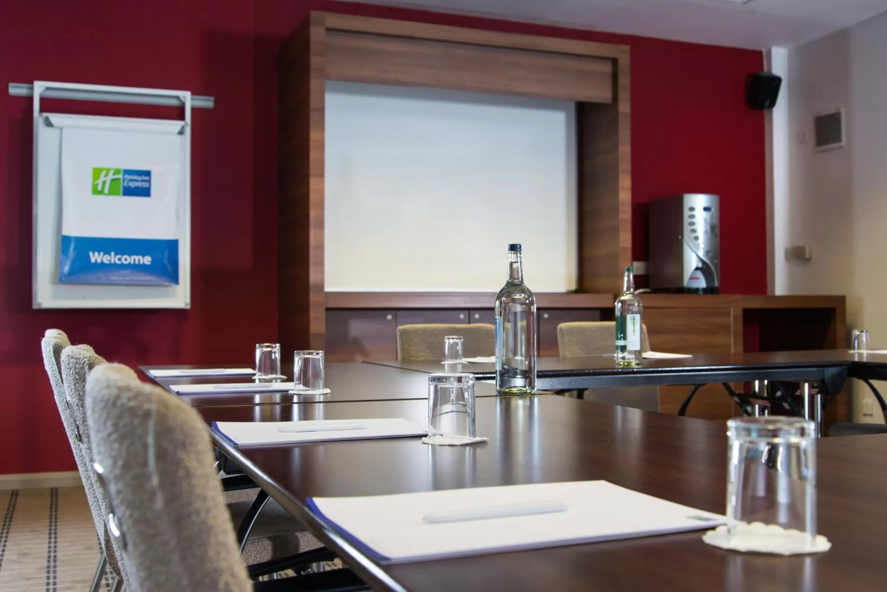 Meeting/conference room in Holiday Inn Express Leeds City Centre, an IHG Hotel