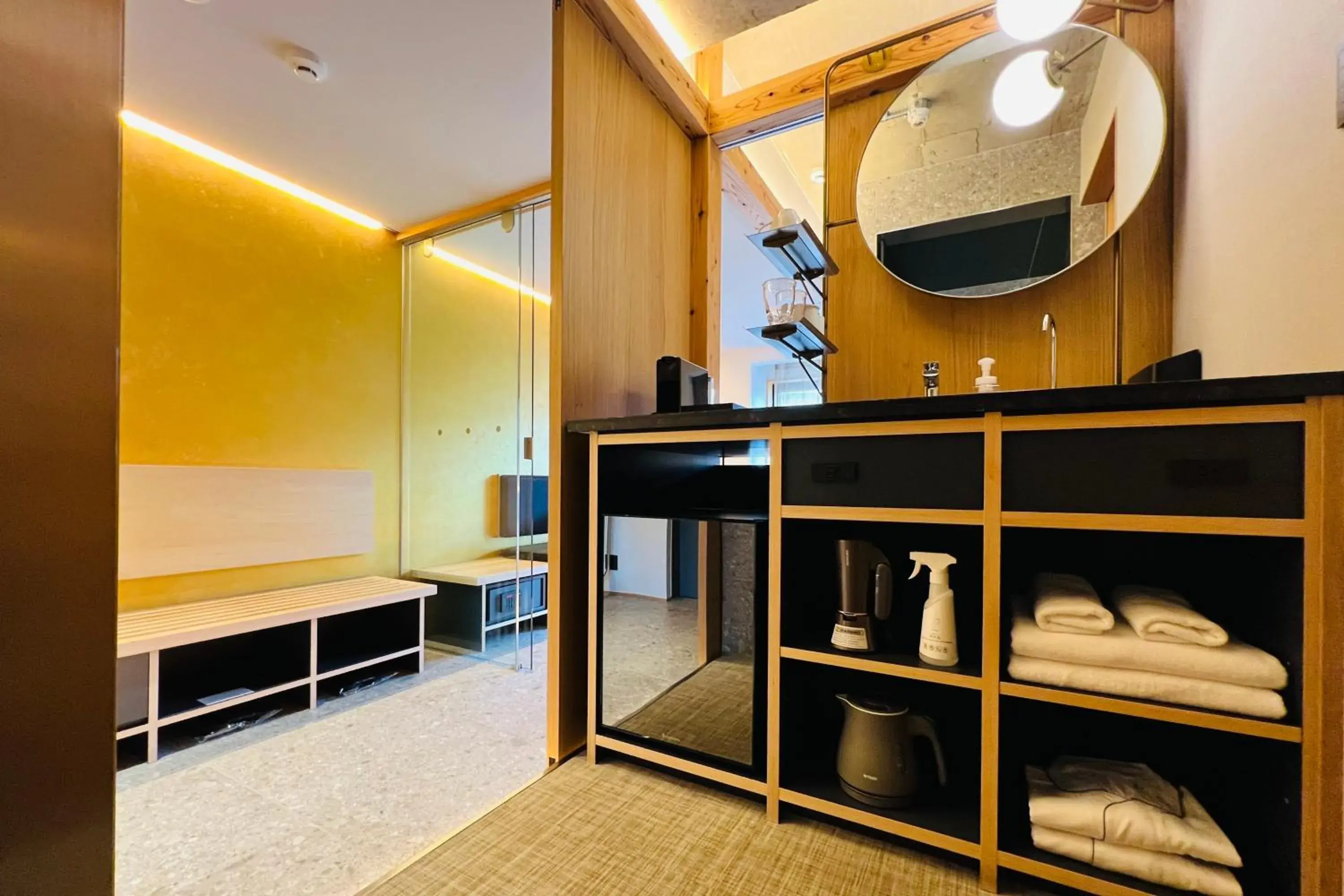 Photo of the whole room, Bed in Kyoto ITOYA Hotel Mon Photo of the whole room, Bed in Kyoto ITOYA Hotel Mon