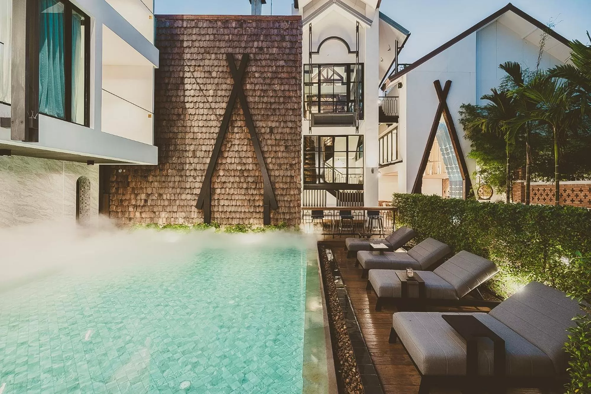 Pool view in THEE Vijit Lanna by TH District