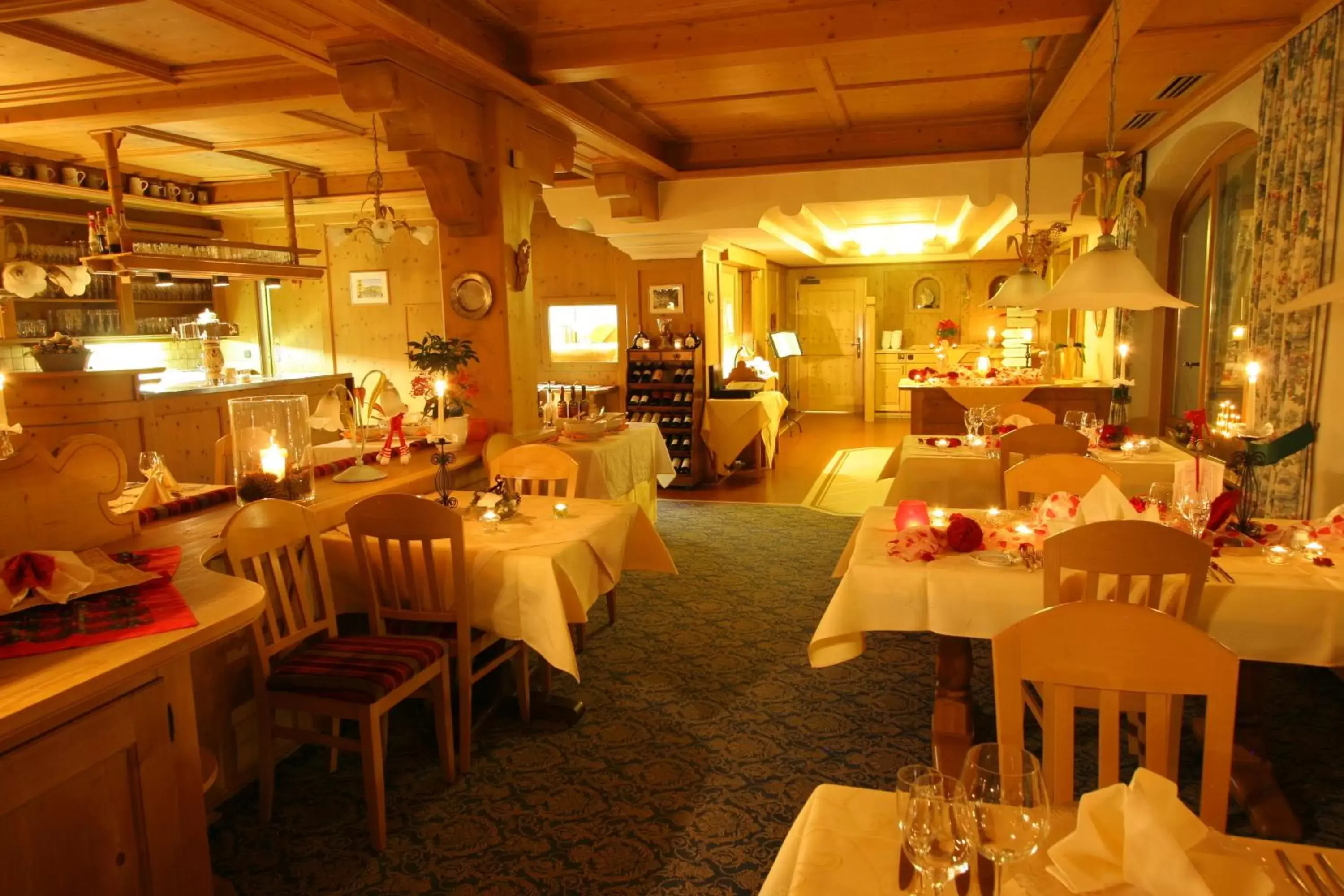 Restaurant/Places to Eat in Hotel Bergruh