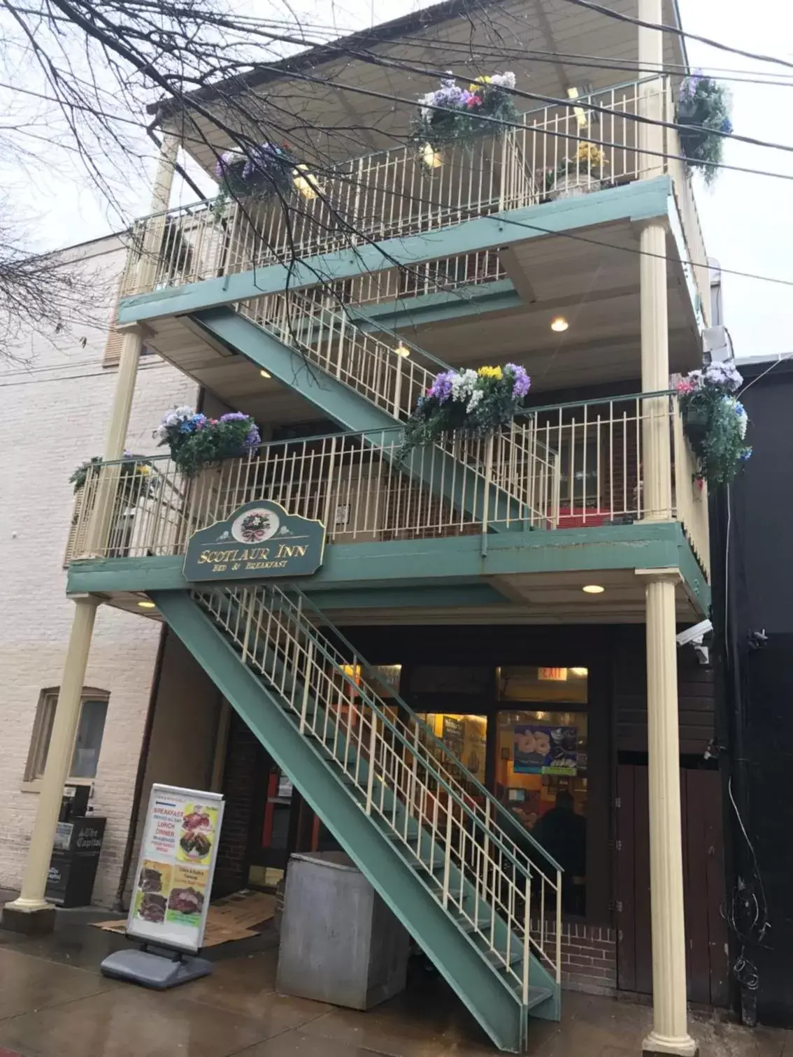 Facade/entrance, Property Building in Inn on Main Annapolis