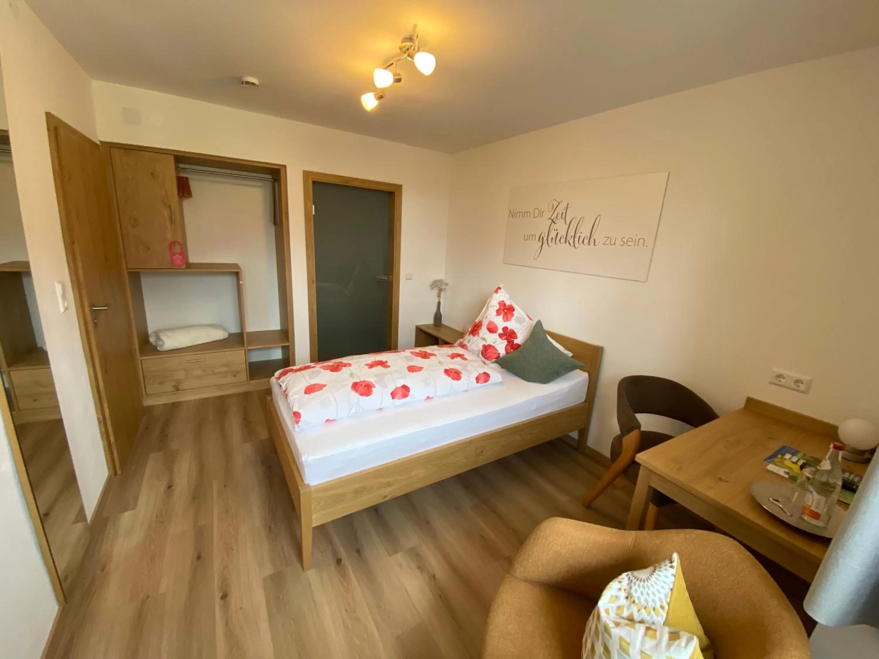 Bed in Gasthof - Pension - Adler