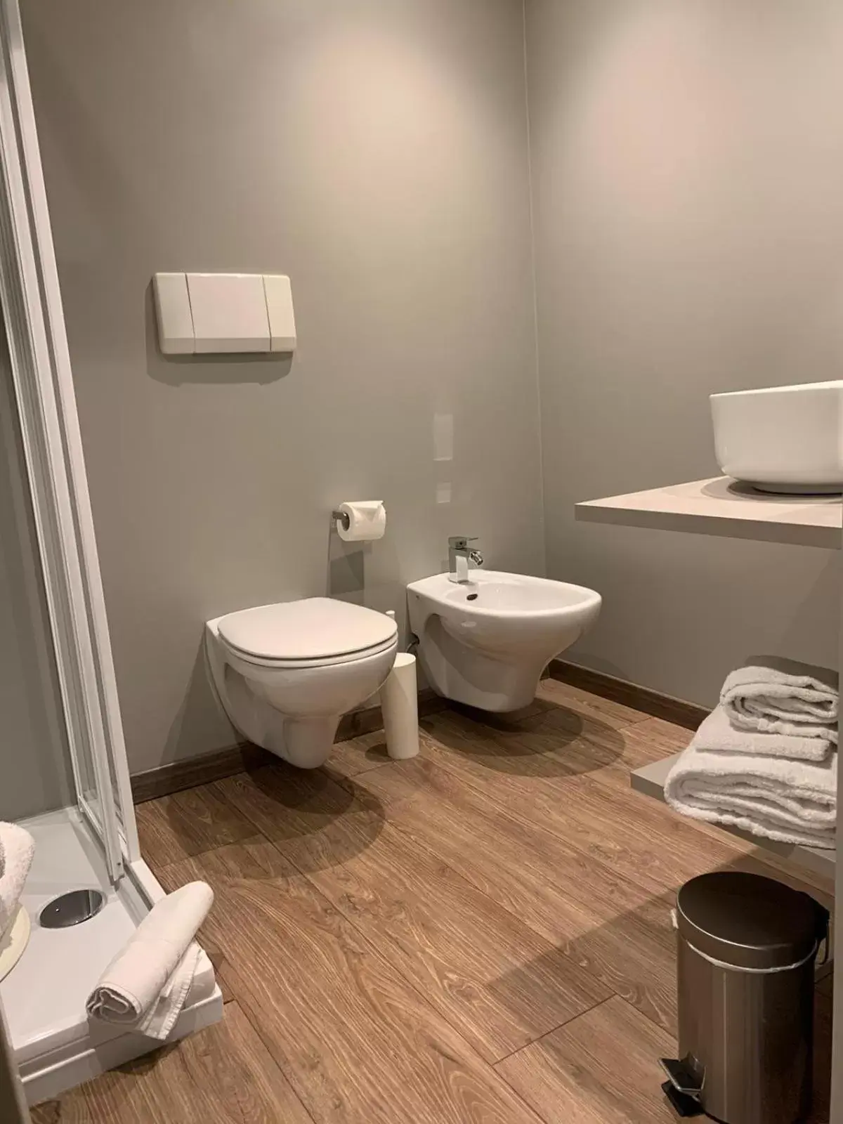 Toilet, Bathroom in Fly Bike Hotel