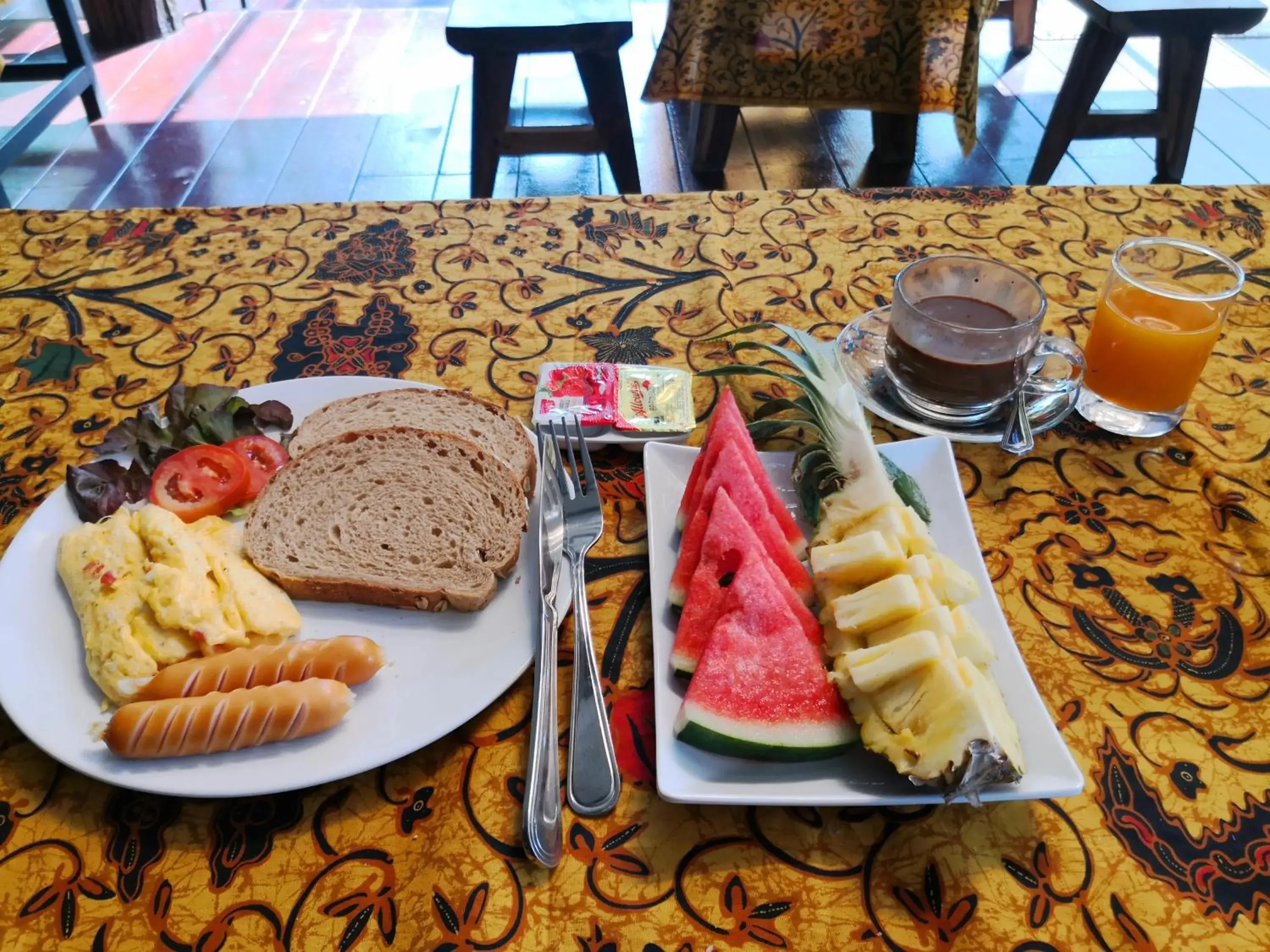 Breakfast in Baan Suan Rim Klong