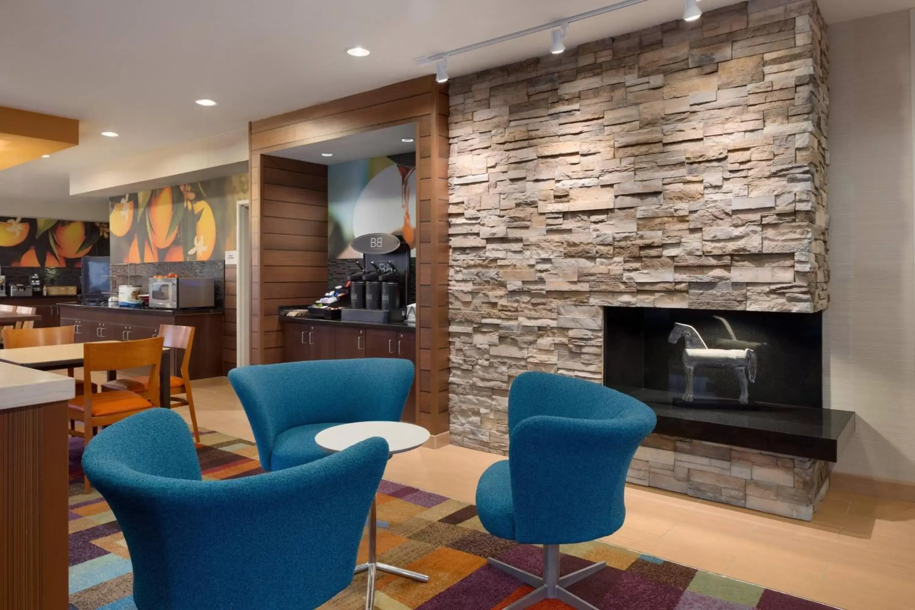 Lobby or reception, Lounge/Bar in Fairfield Inn & Suites Youngstown Boardman Poland