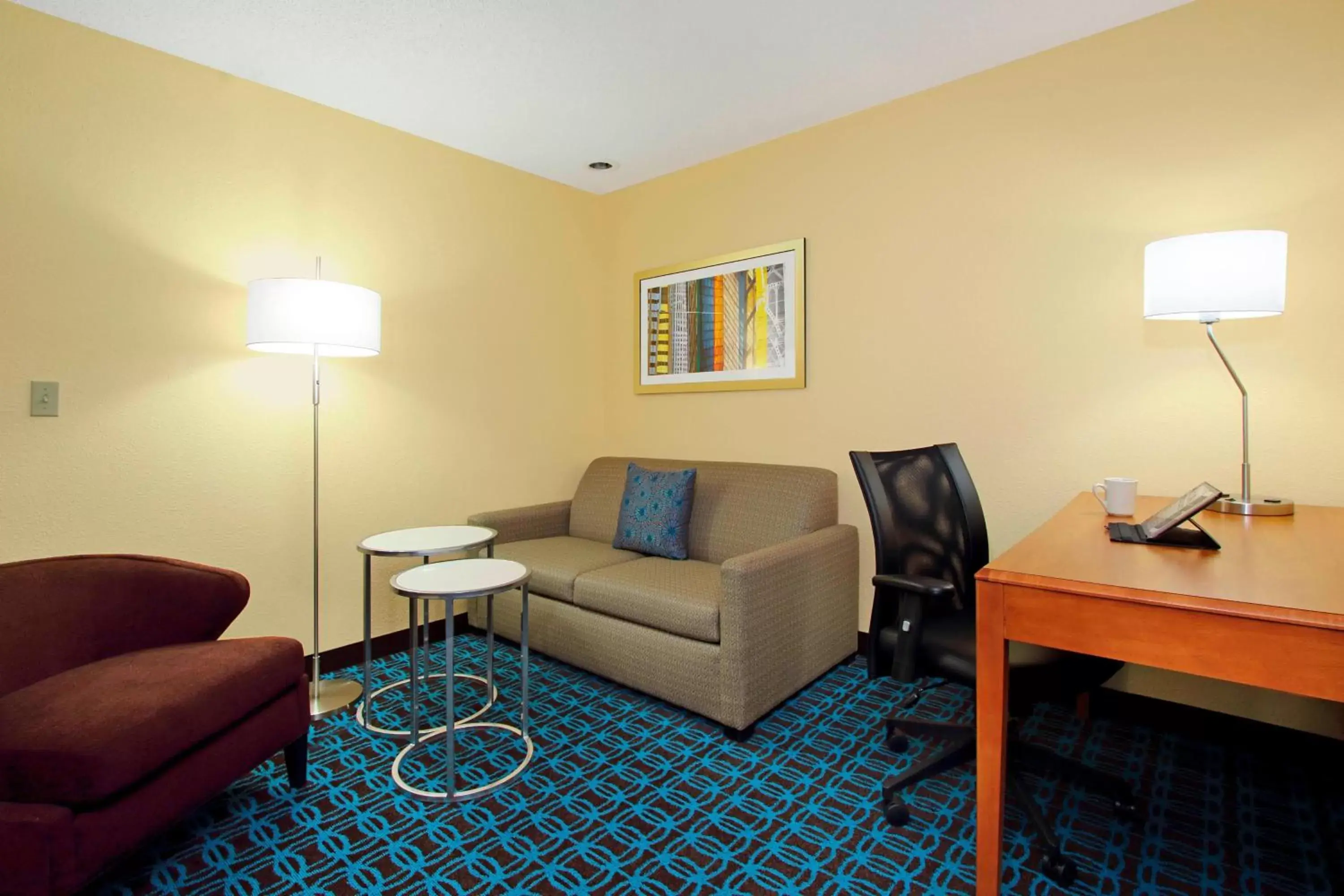 Photo of the whole room, Seating Area in Fairfield Inn & Suites Colorado Springs South