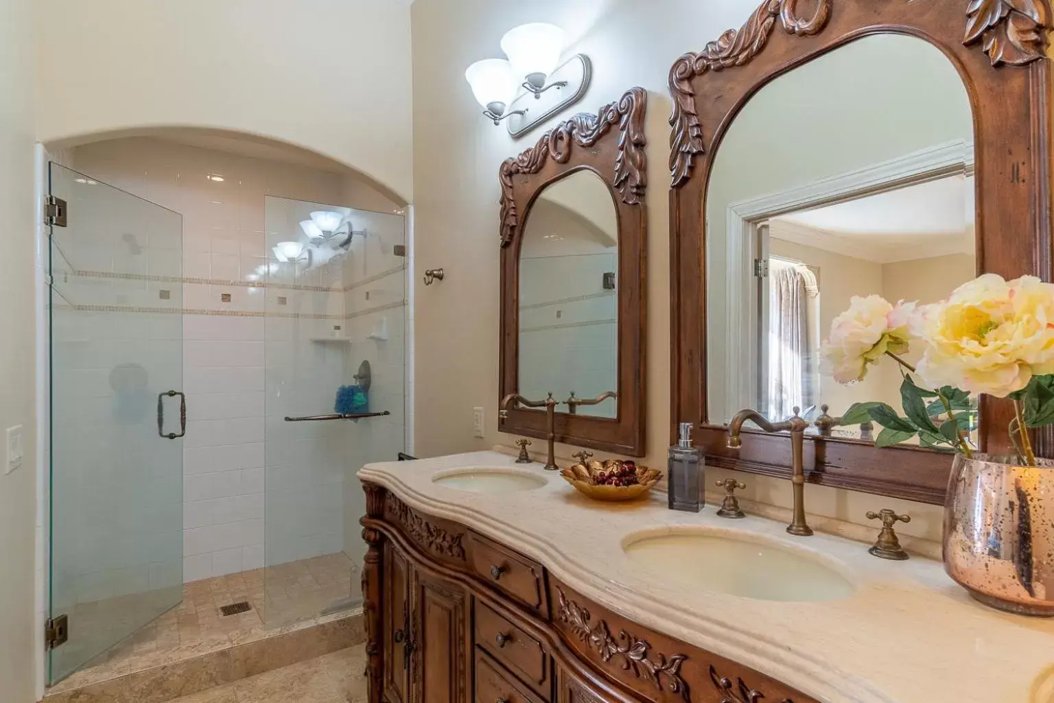 Bathroom in Chateau Coralini