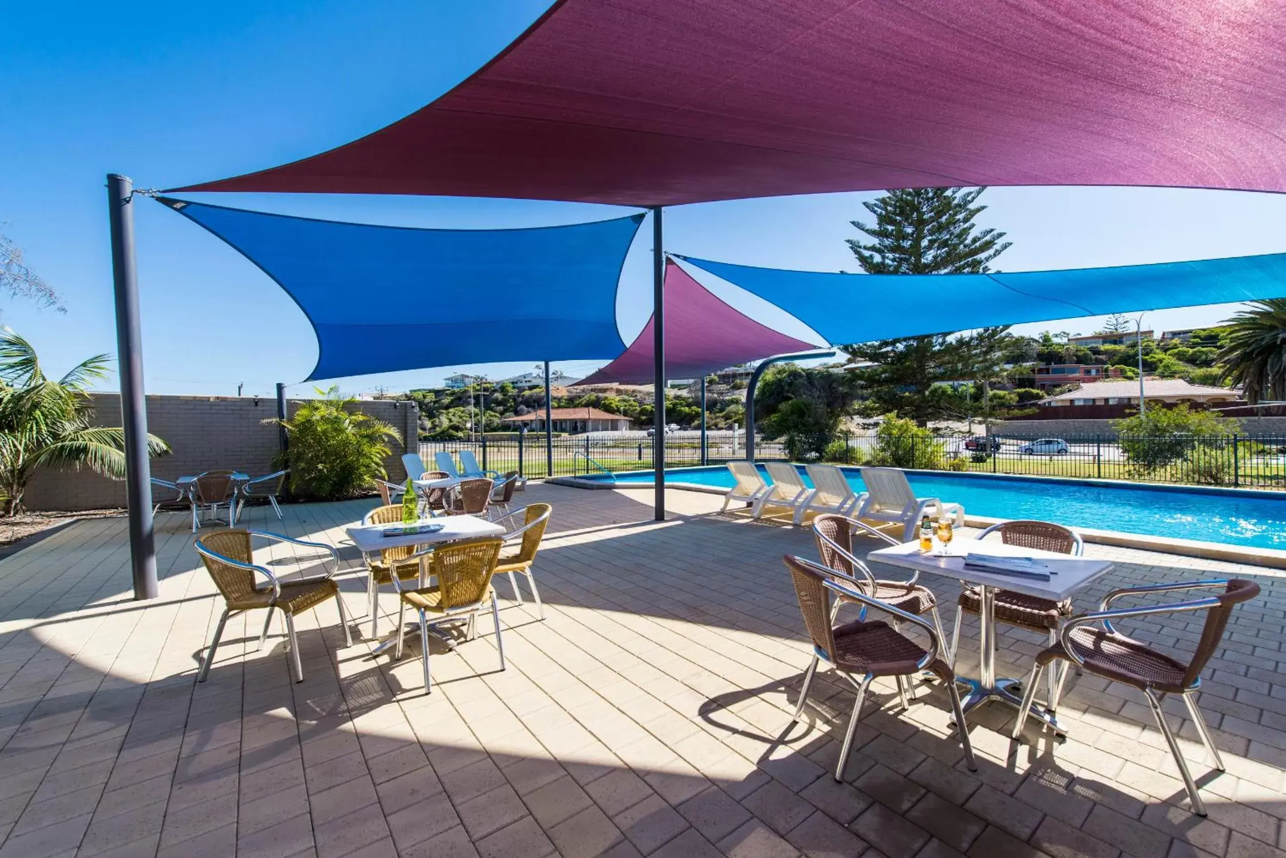 BBQ facilities, Swimming Pool in ibis Styles Geraldton