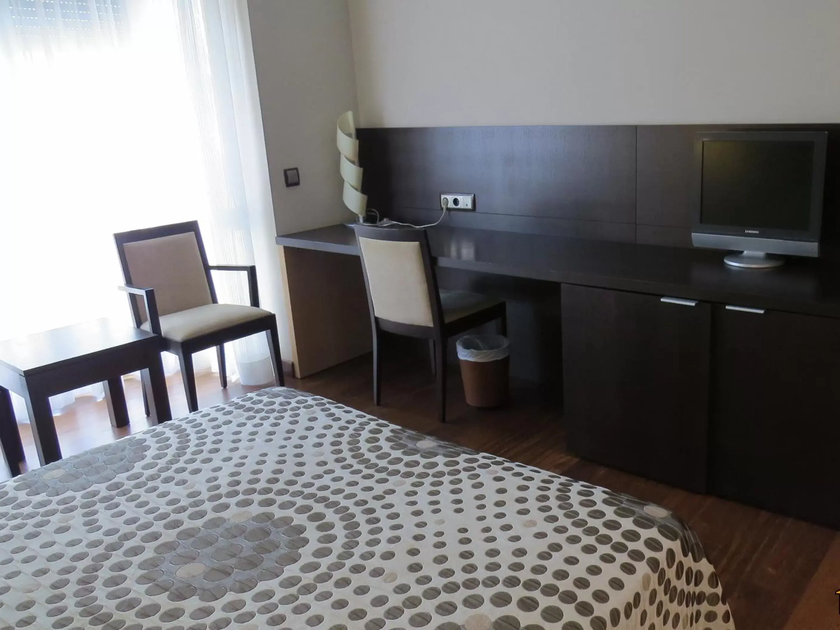 Photo of the whole room, TV/Entertainment Center in Hotel Ríos