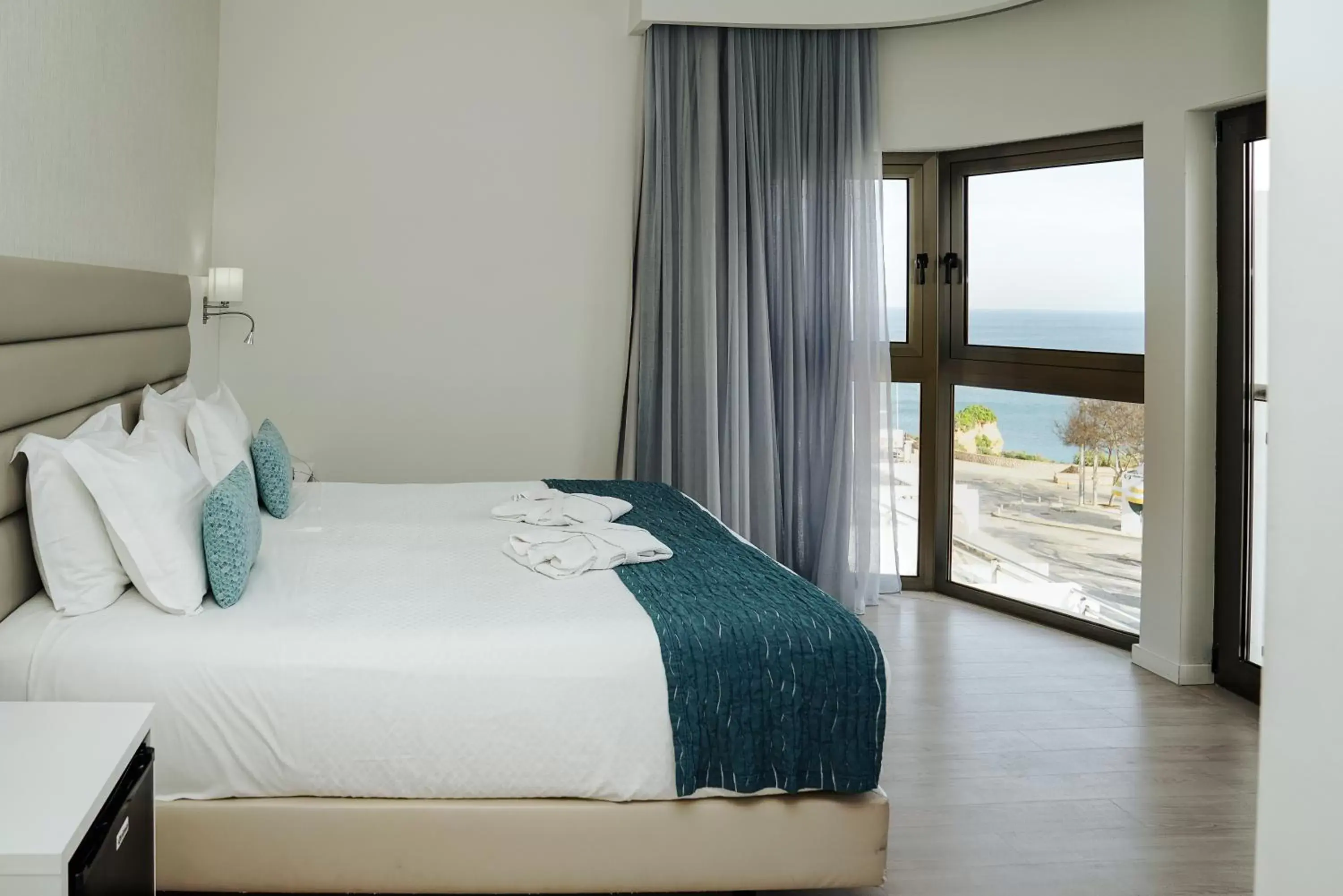 Bedroom, Bed in Carvi Beach Hotel