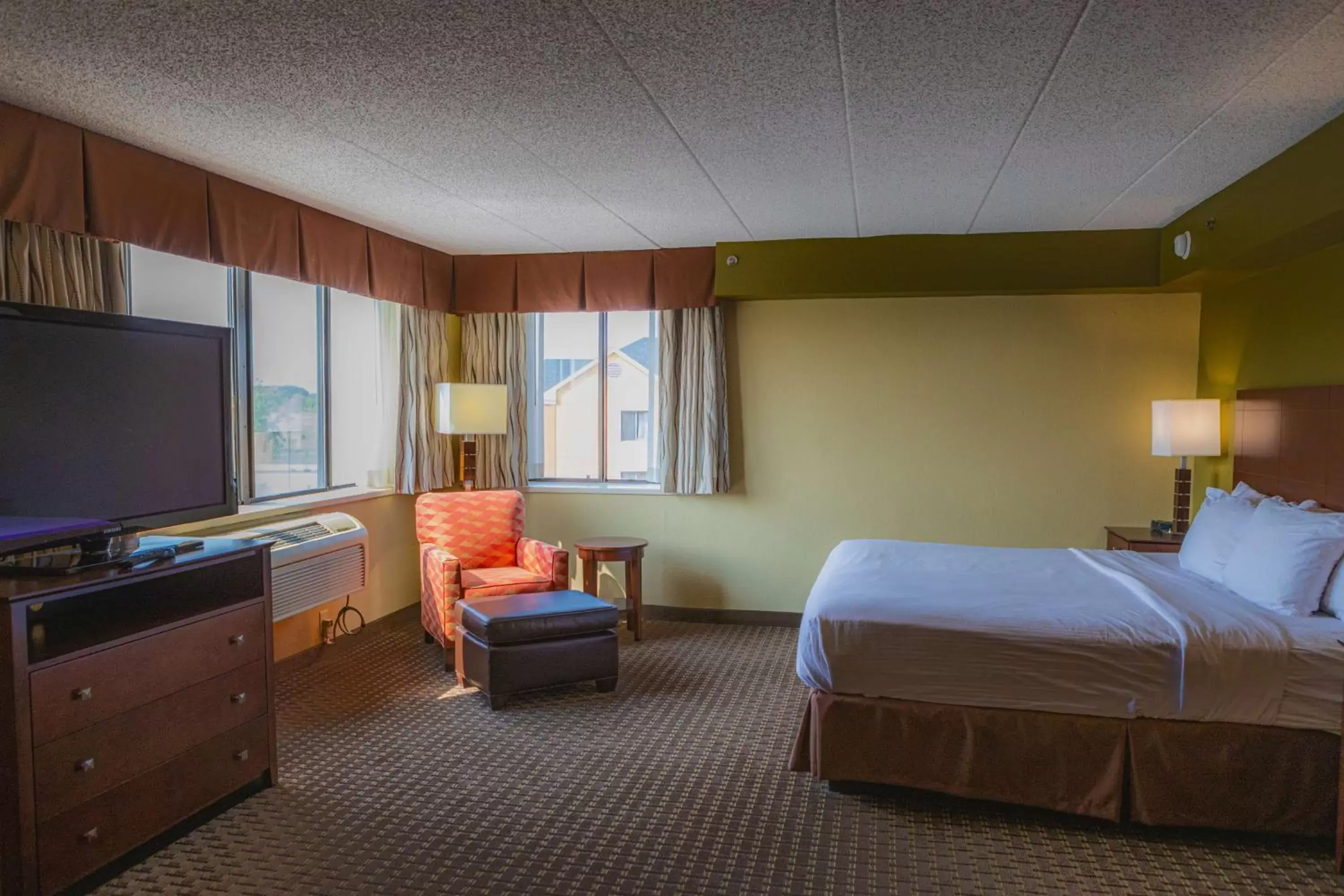 Bedroom in Best Western Executive Inn Kenosha - Pleasant Prairie