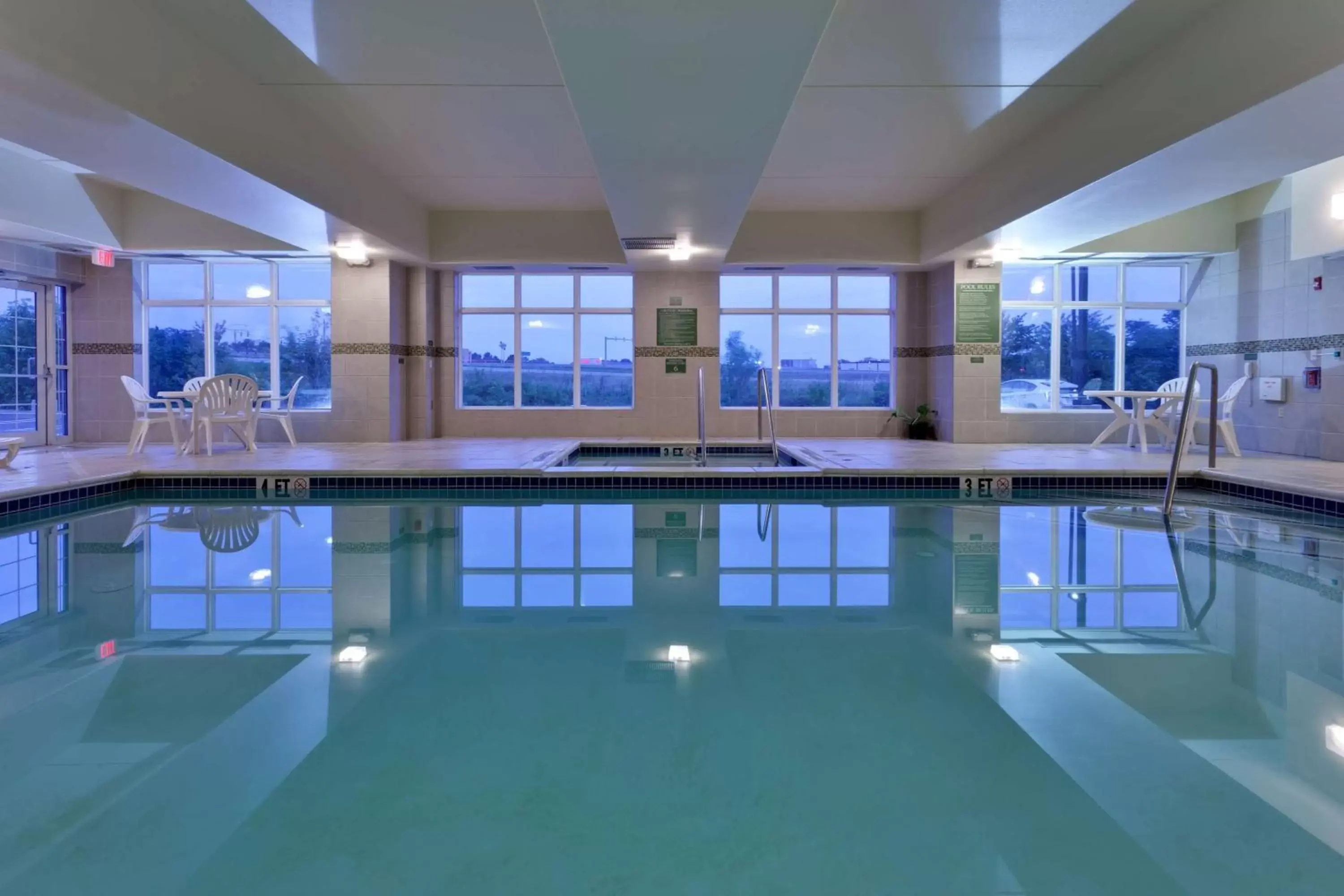 On site, Swimming Pool in Country Inn & Suites by Radisson, Harrisburg - Hershey-West, PA
