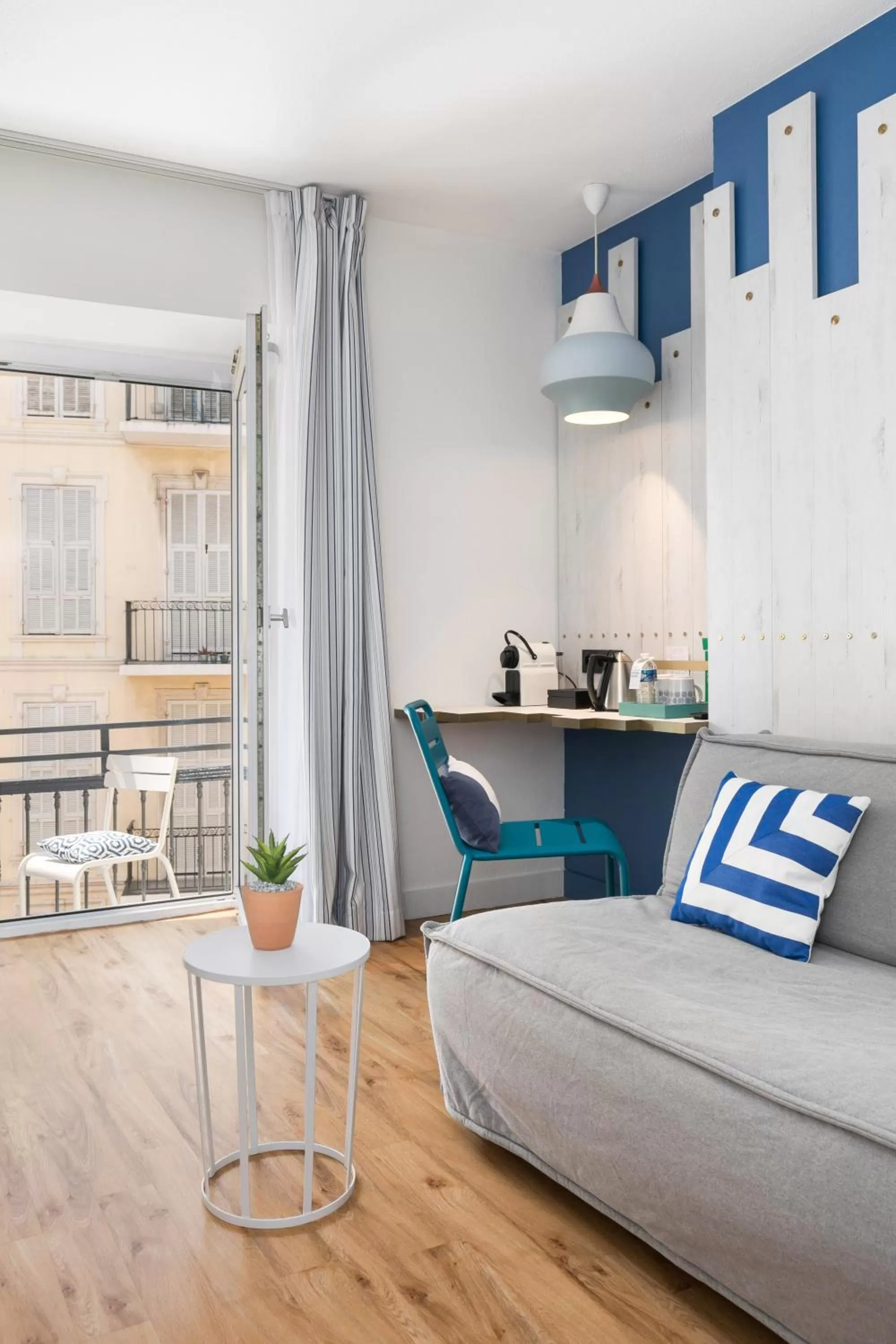 Coffee/tea facilities in The Deck Hotel by Happyculture