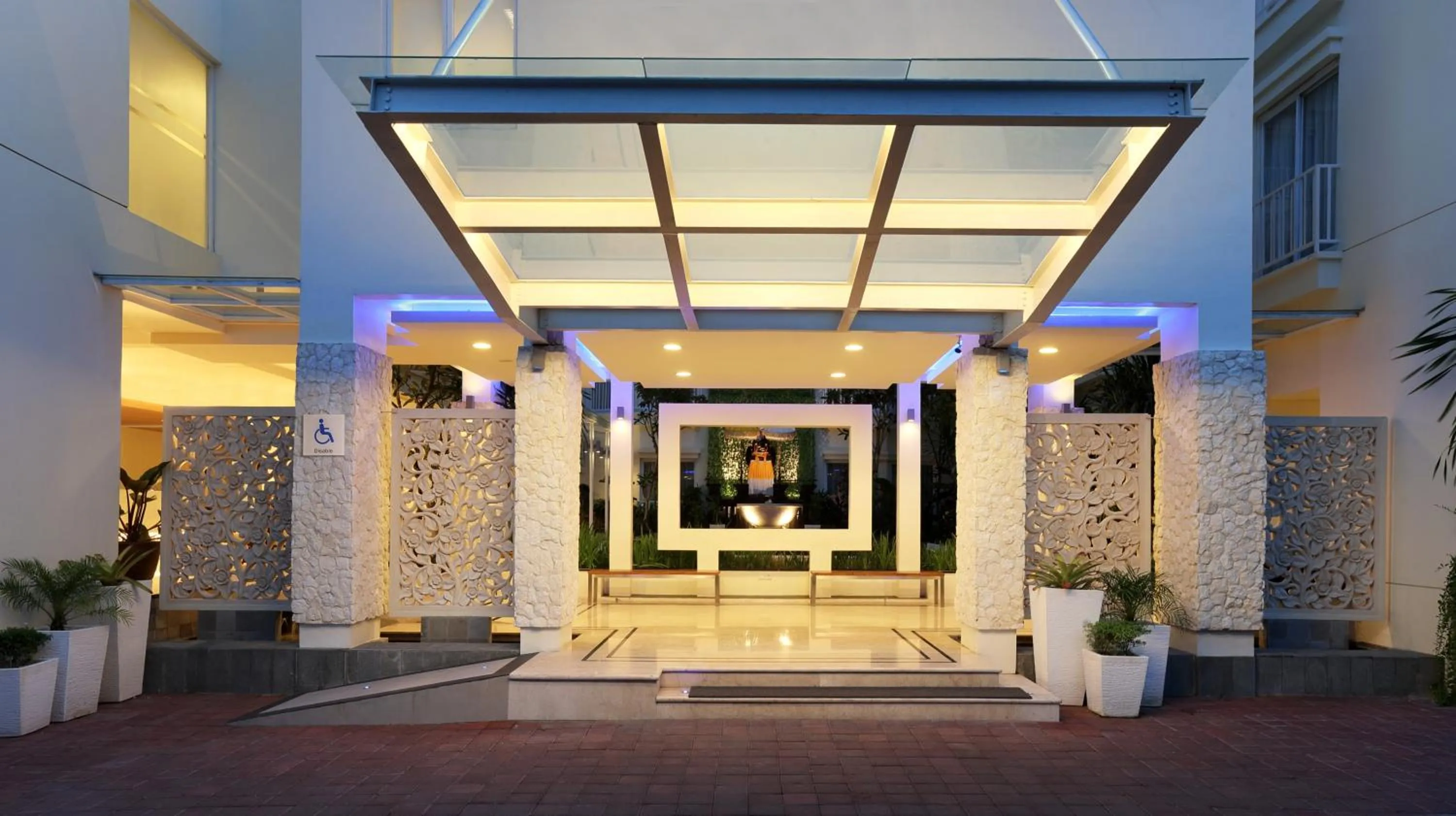 Facade/entrance in Zia Hotel Kuta